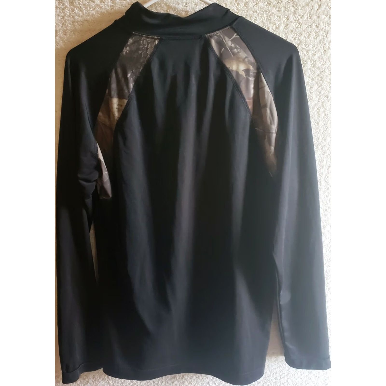 Realtree Outfitters Edge T-Shirt Men L Black Camo Crew Neck Long Sleeve Realtree Hardwoods Trim Size US L / EU 52-54 / 3 - 6 Thumbnail