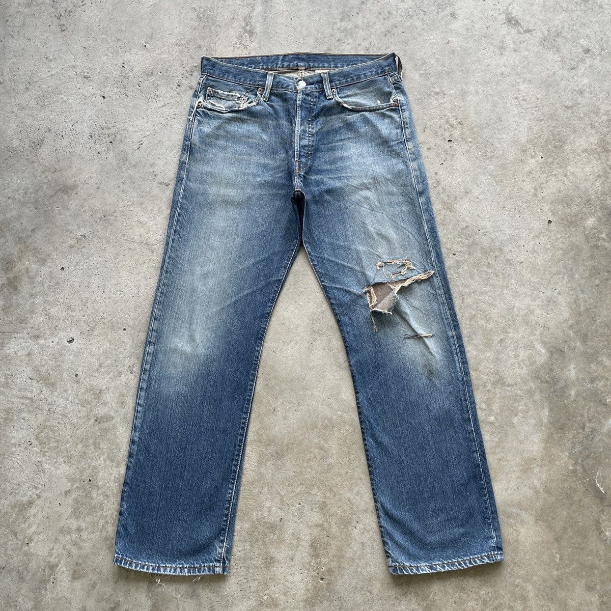 Vintage Levi’s 501 Ripped Faded Jeans Distressed Denim Pants