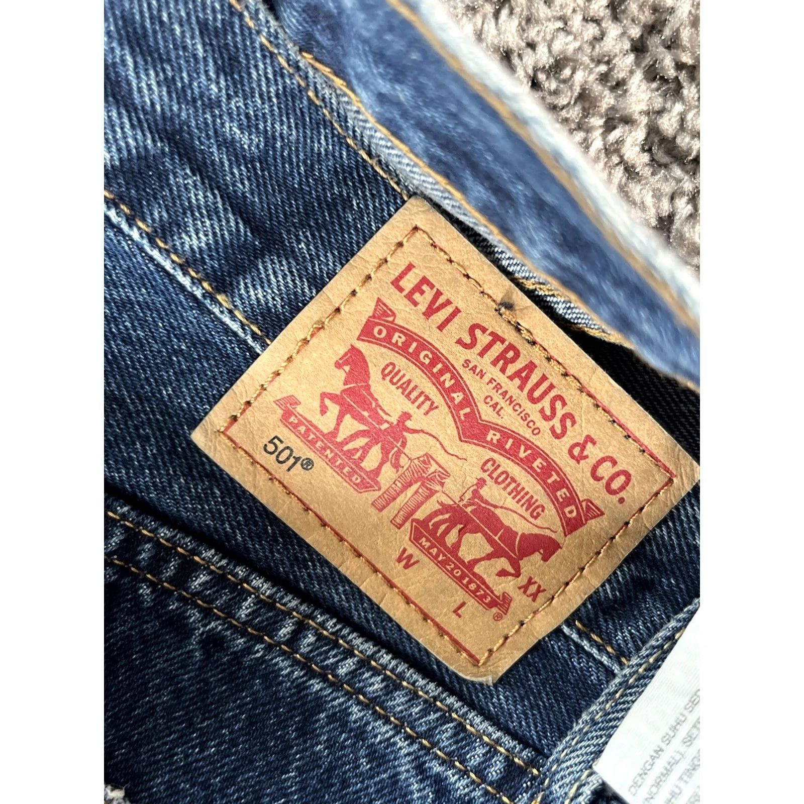 Levi's VINTAGE Levi's 501 Jeans Men 32x30 Straight Denim 5-Pocket Blue United States 90s Cowboy USA Mens Size US 32 / EU 48 - 6 Thumbnail