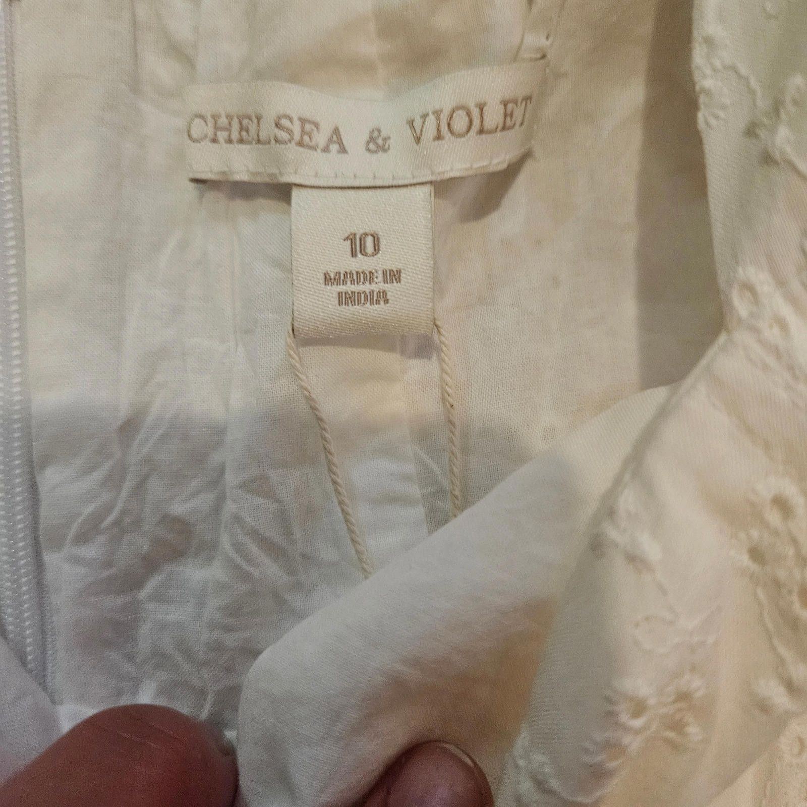 Designer Chelsea & Violet Seamed Eyelet Mini Dress sz 10 Size L / US 10 / IT 46 - 4 Thumbnail