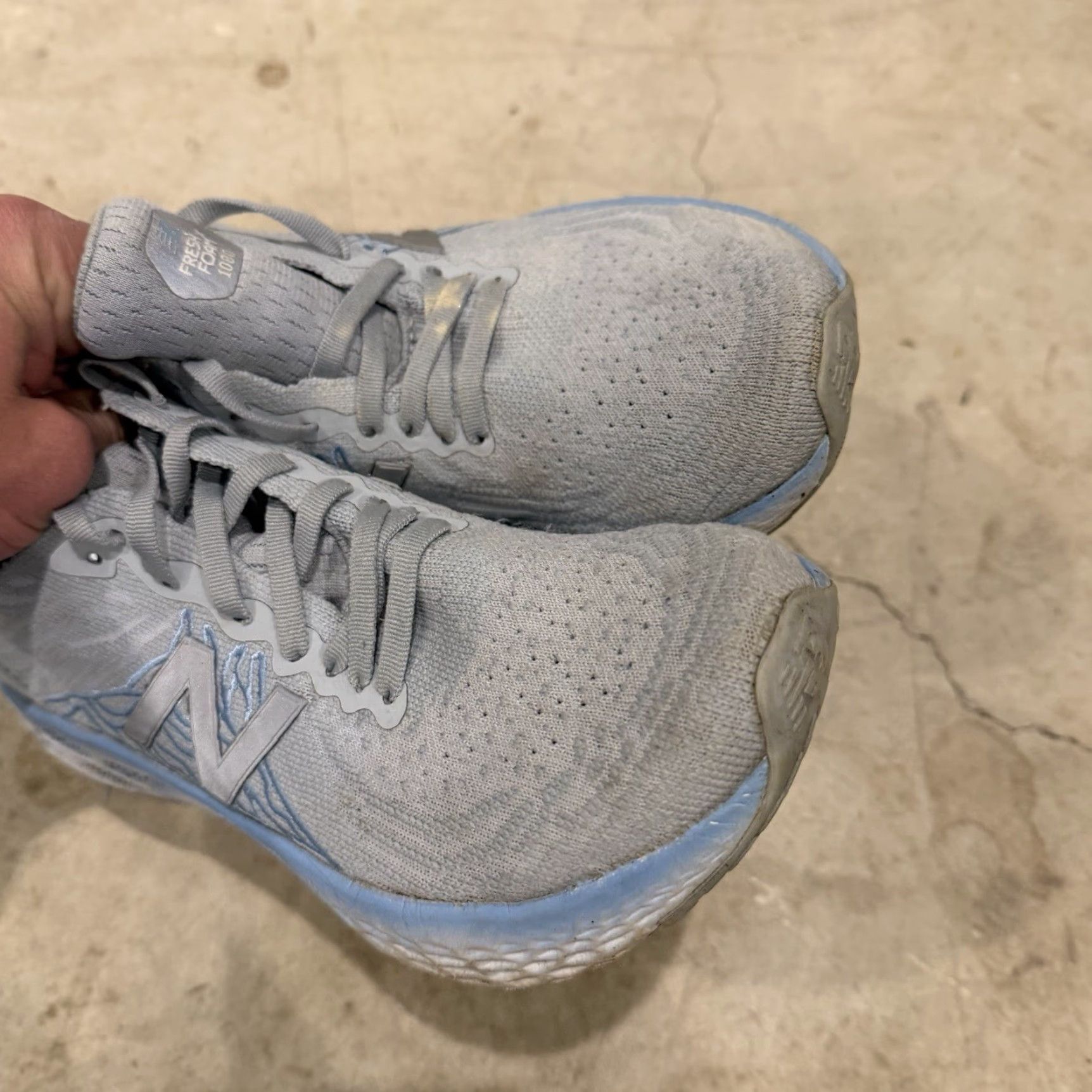 New Balance New Balance Fresh Foam 1080v10 Womens 8.5 Running Sneakers Gray Blue *DISTRESS* Size US 7 / IT 37 - 4 Thumbnail