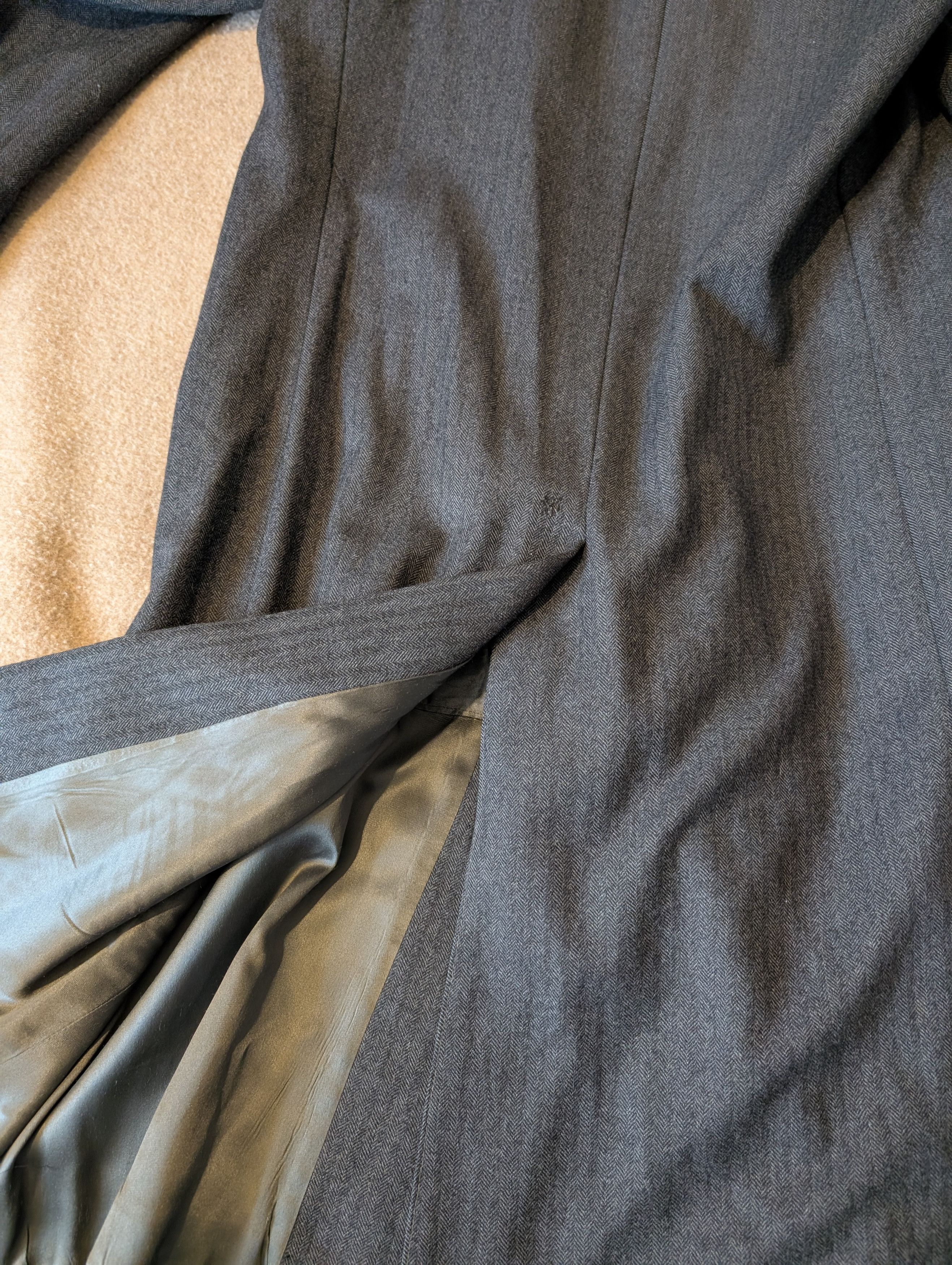 J. Press Charcoal Gray Herringbone Wool Overcoat USA 44 Size US L / EU 52-54 / 3 - 6 Thumbnail