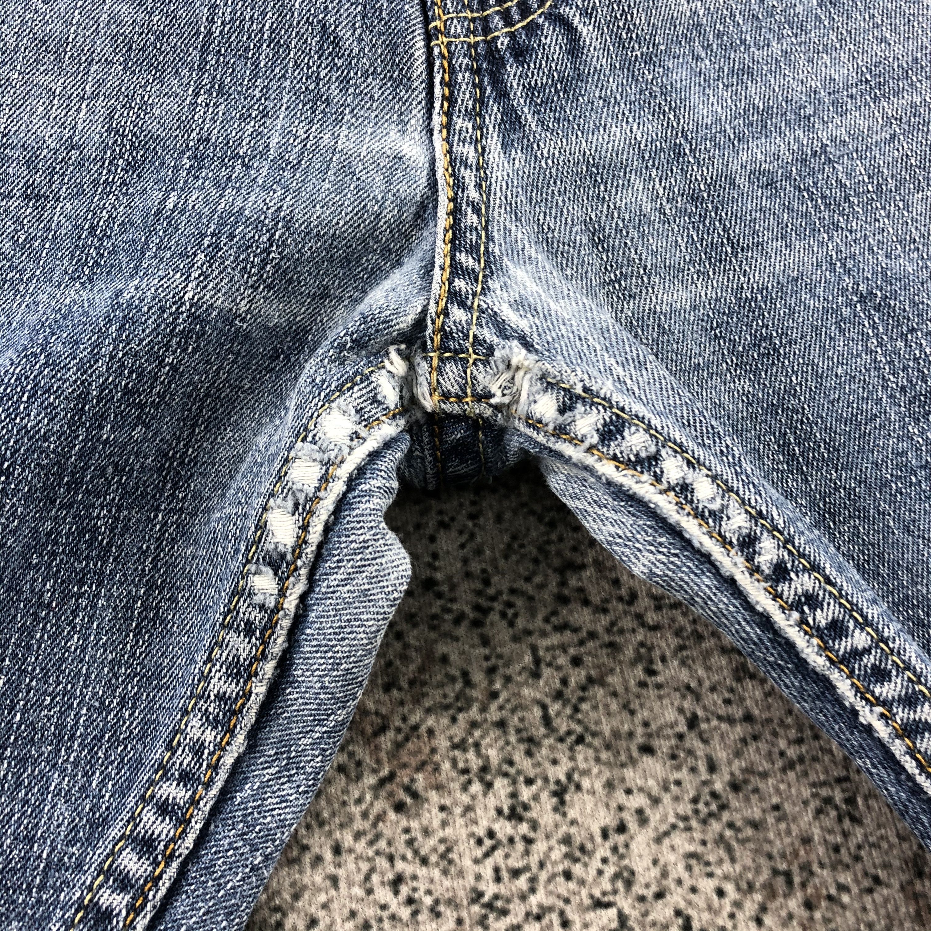 Levi's Vintage Levis 505 Jeans Faded Blue Denim KJ868 Size US 32 / EU 48 - 9 Thumbnail