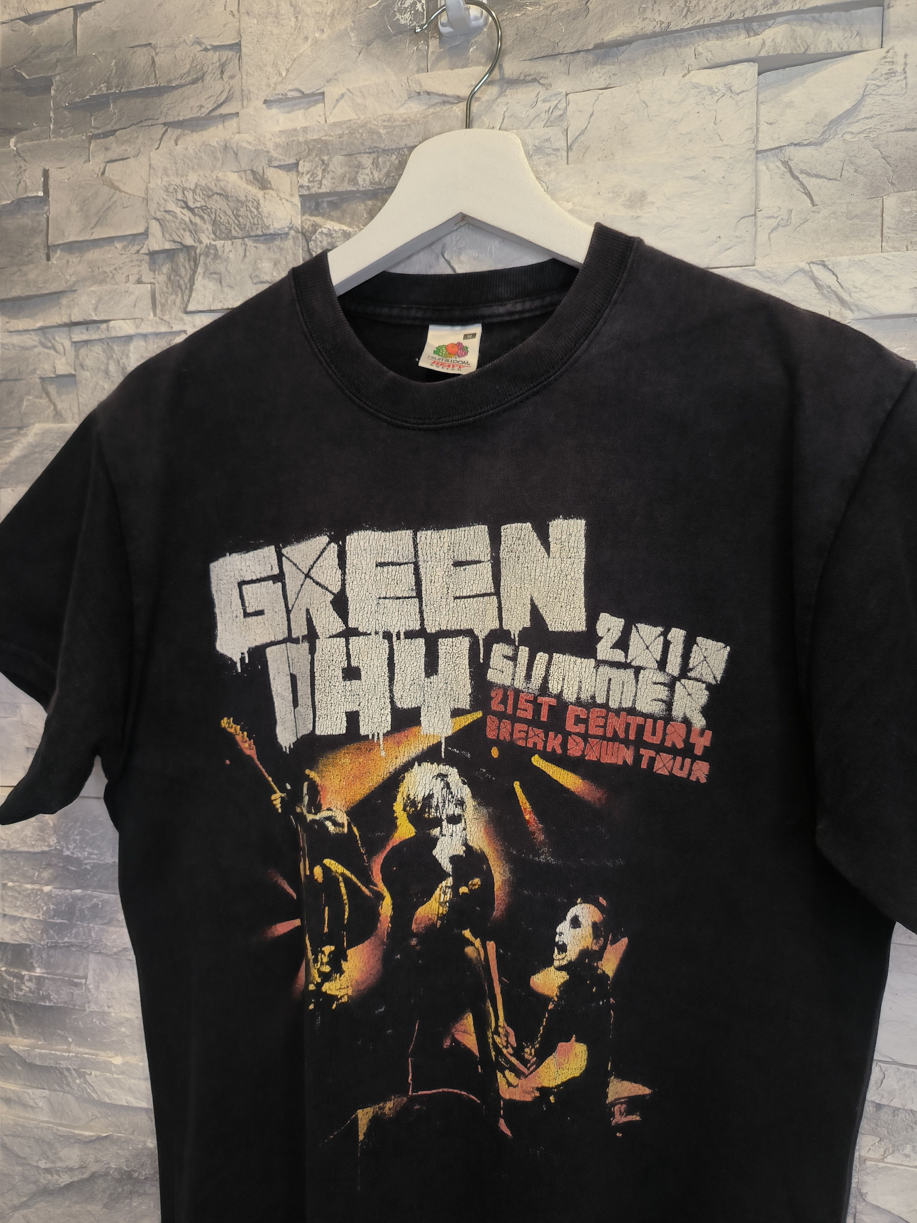 Band Tees Green Day 2010 Vintage T-Shirt Rock Summer Breakdown Size US S / EU 44-46 / 1 - 3 Thumbnail