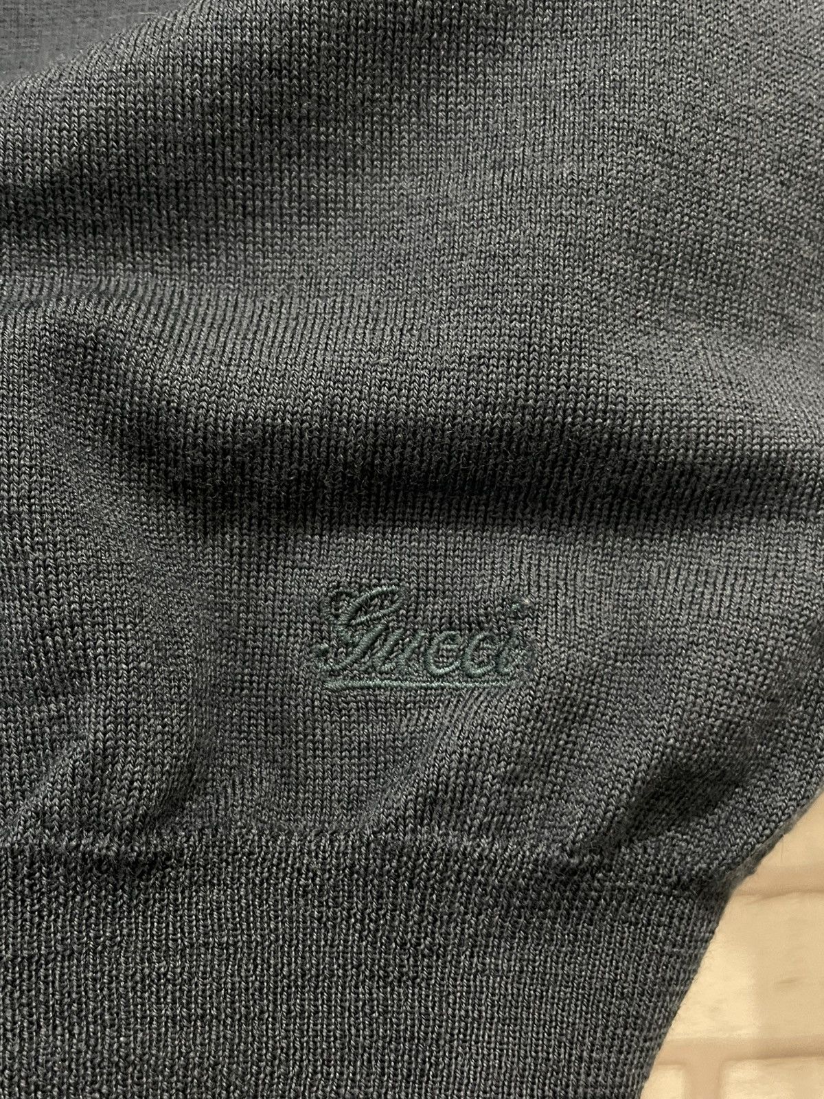 Gucci × Vintage Gucci Vintage Wool knited Sweater Small logo Made in Italy Size S / US 4 / IT 40 - 8 Thumbnail