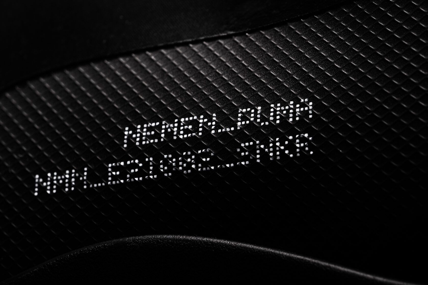 Nemen × Puma Puma NEMEN x Centaur Mid Disc 'Black' (2021) 375518-01 Size US 7.5 / EU 40-41 - 15 Thumbnail