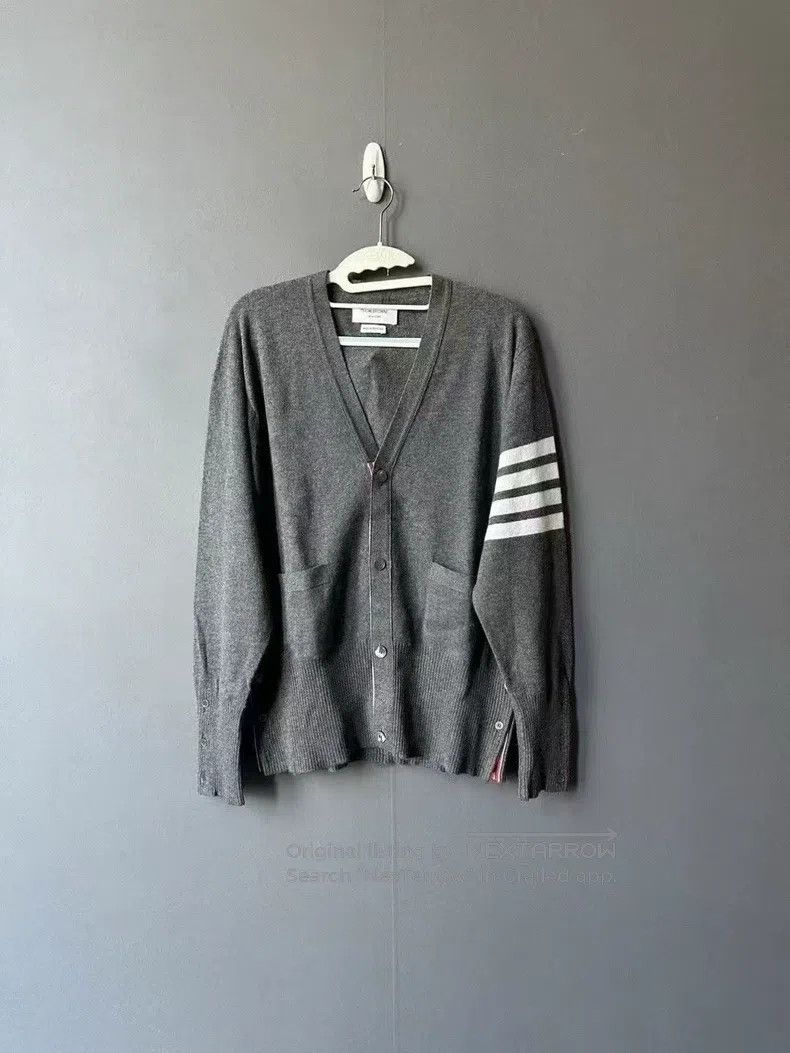 Thom Browne Thom Browne Grayish cashmere cardigan Size US XL / EU 56 / 4 - 1 Thumbnail