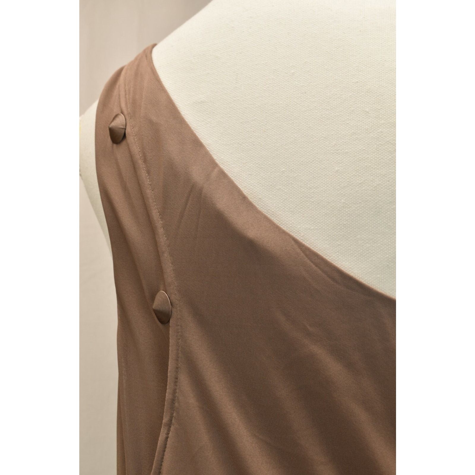 Versace VERSACE BEIGE VISCOSE ONE SHOULDER TOP BLOUSE 44 8 ITALY Size M / US 6-8 / IT 42-44 - 10 Thumbnail