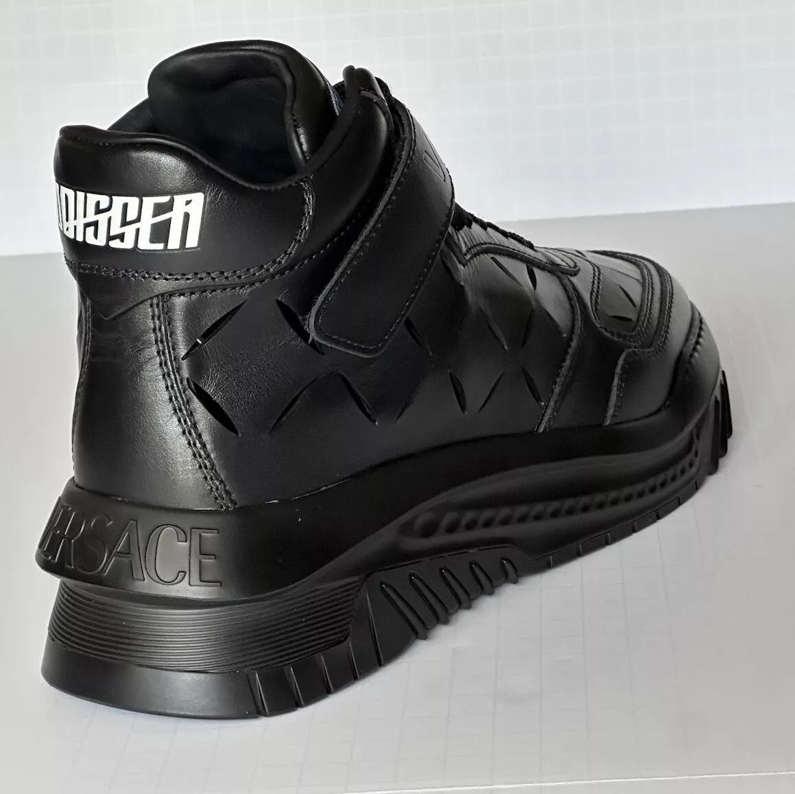 Versace VERSACE High Top Cut Out Leather Logo Fashion Sneakers Size US 11 / EU 44 - 8 Thumbnail