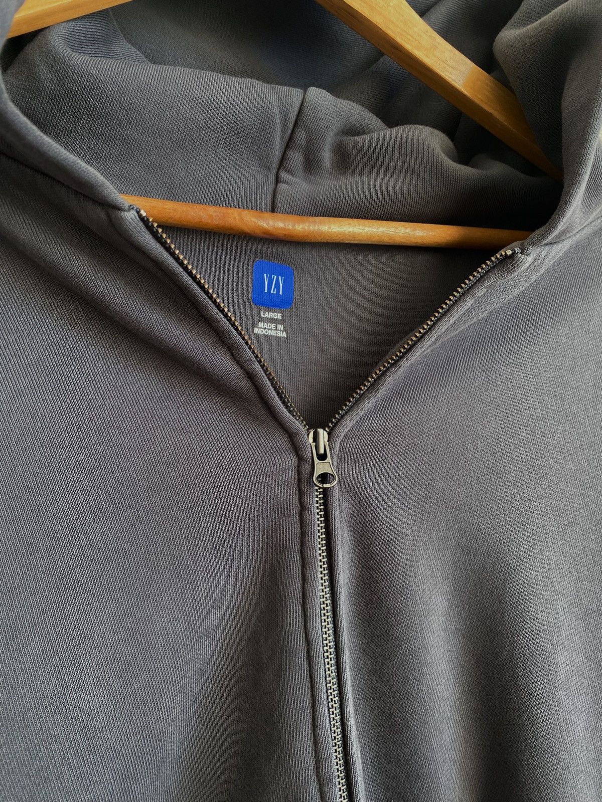 Balenciaga × Gap × Kanye West Yeezy Gap engineered by Balenciaga Zip Up Hoodie Size US L / EU 52-54 / 3 - 19 Thumbnail