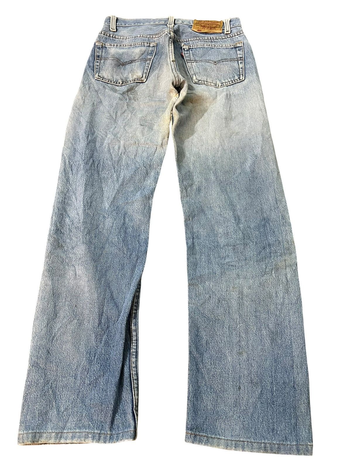 Levi's Vintage Levis 501 Distressed Faded Dirty Jean Size US 28 / EU 44 - 2 Thumbnail