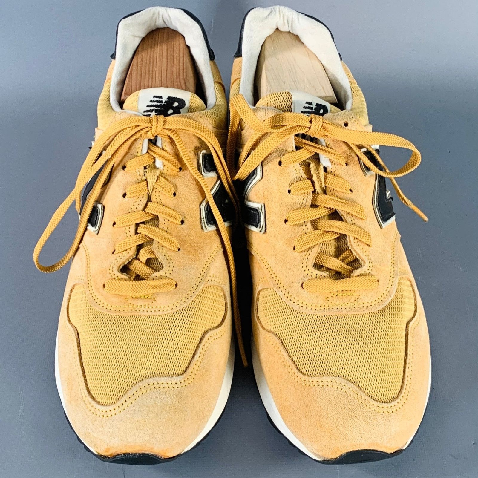 New Balance NEW BALANCE 1400 Mustard Yellow Suede Mesh Athletic Sneakers Size US 11 / EU 44 - 4 Thumbnail