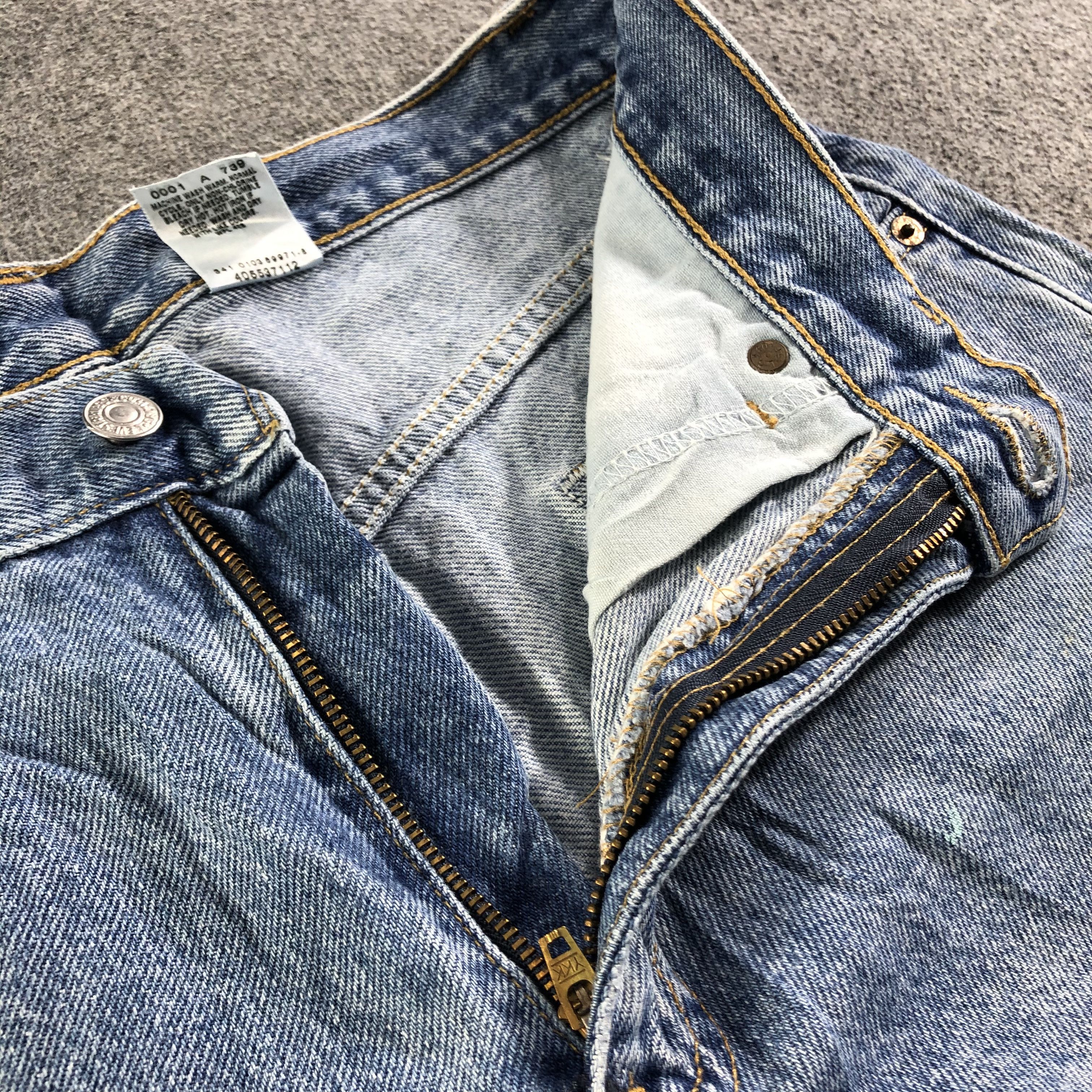 Levi's Vintage 90s Blue Wash Levis 550 Jeans-J3010 Size US 32 / EU 48 - 8 Thumbnail