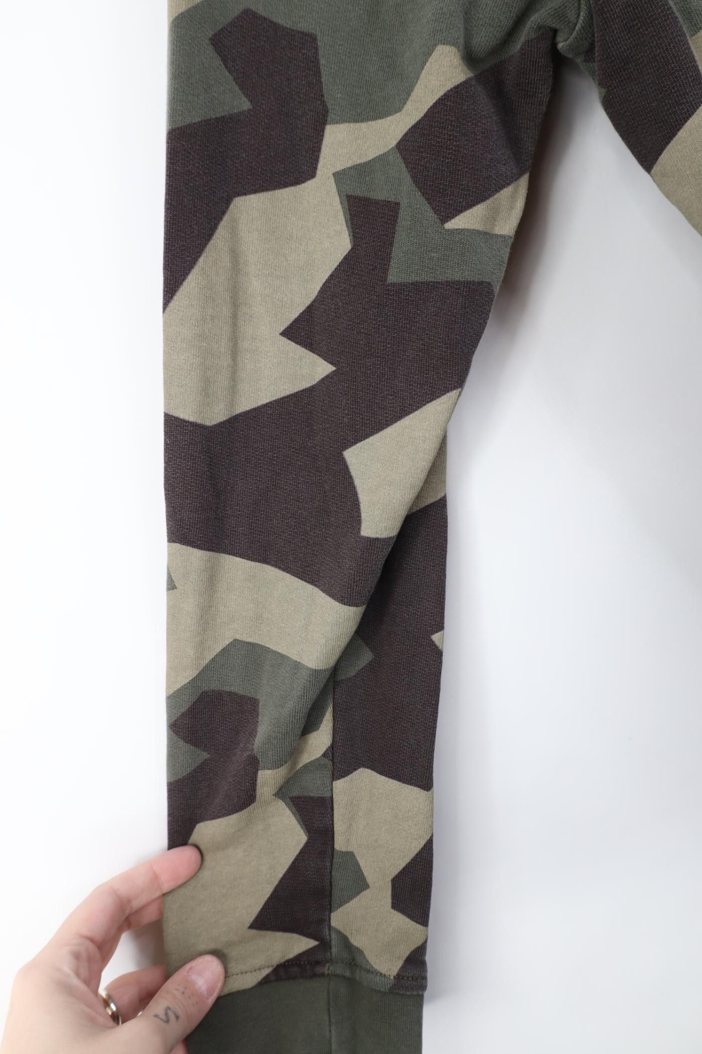 WeSC WESC Streetwear Faded Fractal Camouflage Crewneck Sweatshirt Size US M / EU 48-50 / 2 - 8 Thumbnail