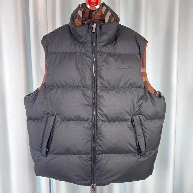 Burberry Burberry Men's Sleeveless Black Down Jacket Size US XL / EU 56 / 4 - 1 Thumbnail