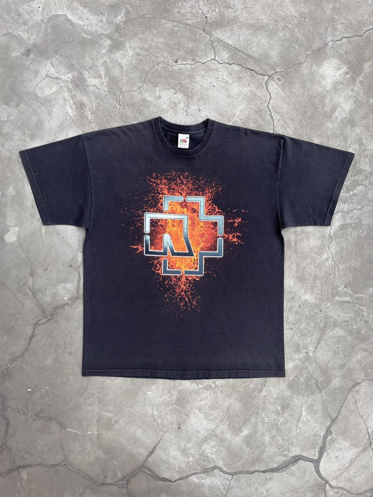 Band Tees 00s Rammstein, Sunfaded T-Shirt; Back: A Line from «Sonne» Size US XL / EU 56 / 4 - 1 Thumbnail
