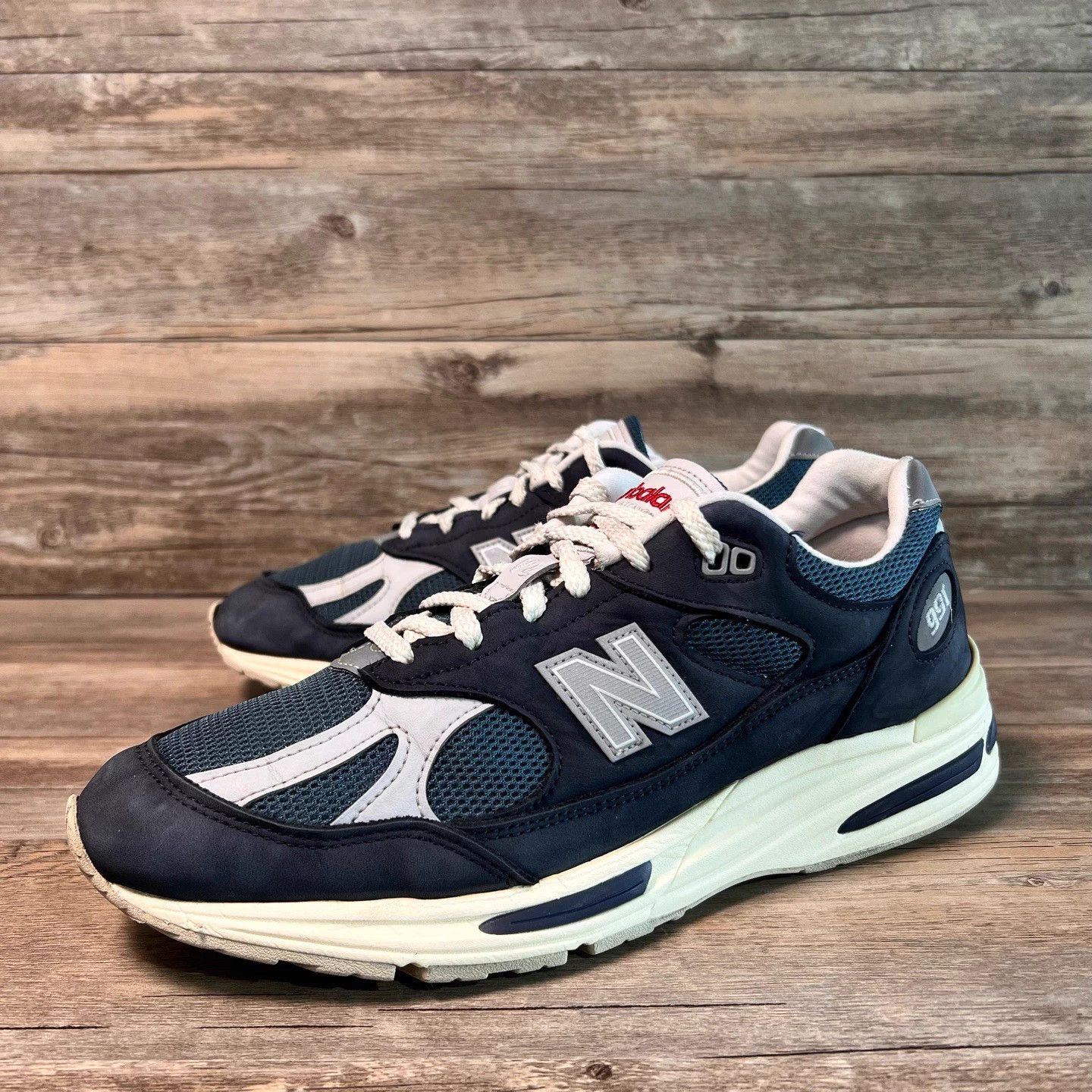 New Balance New Balance 991 V2 Vintage Navy 42.5 U991VN2 Size US 9.5 / EU 42-43 - 1 Thumbnail