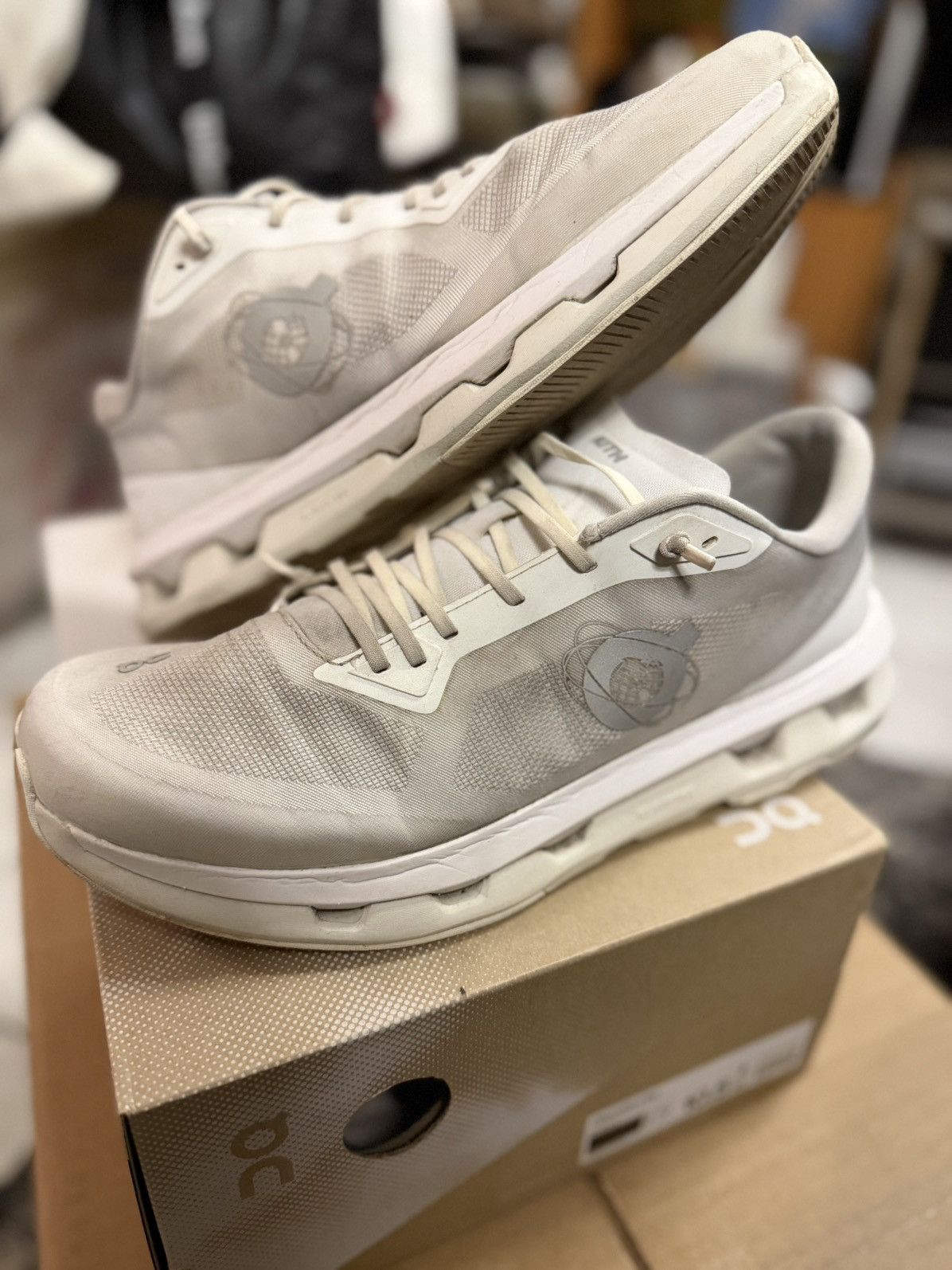 Kith × On Cloudzone Kith White Ice RARE Size US 10.5 / EU 43-44 - 1 Thumbnail