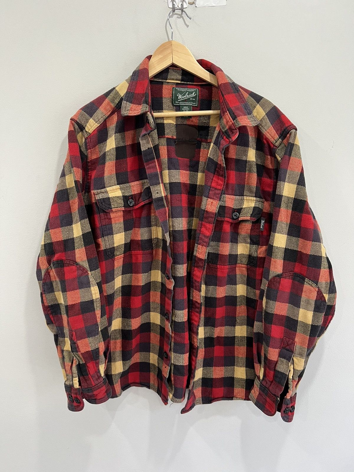 Woolrich Woolen Mills Vintage Woolrich Plaid Button Up Shirt Size US XL / EU 56 / 4 - 1 Thumbnail
