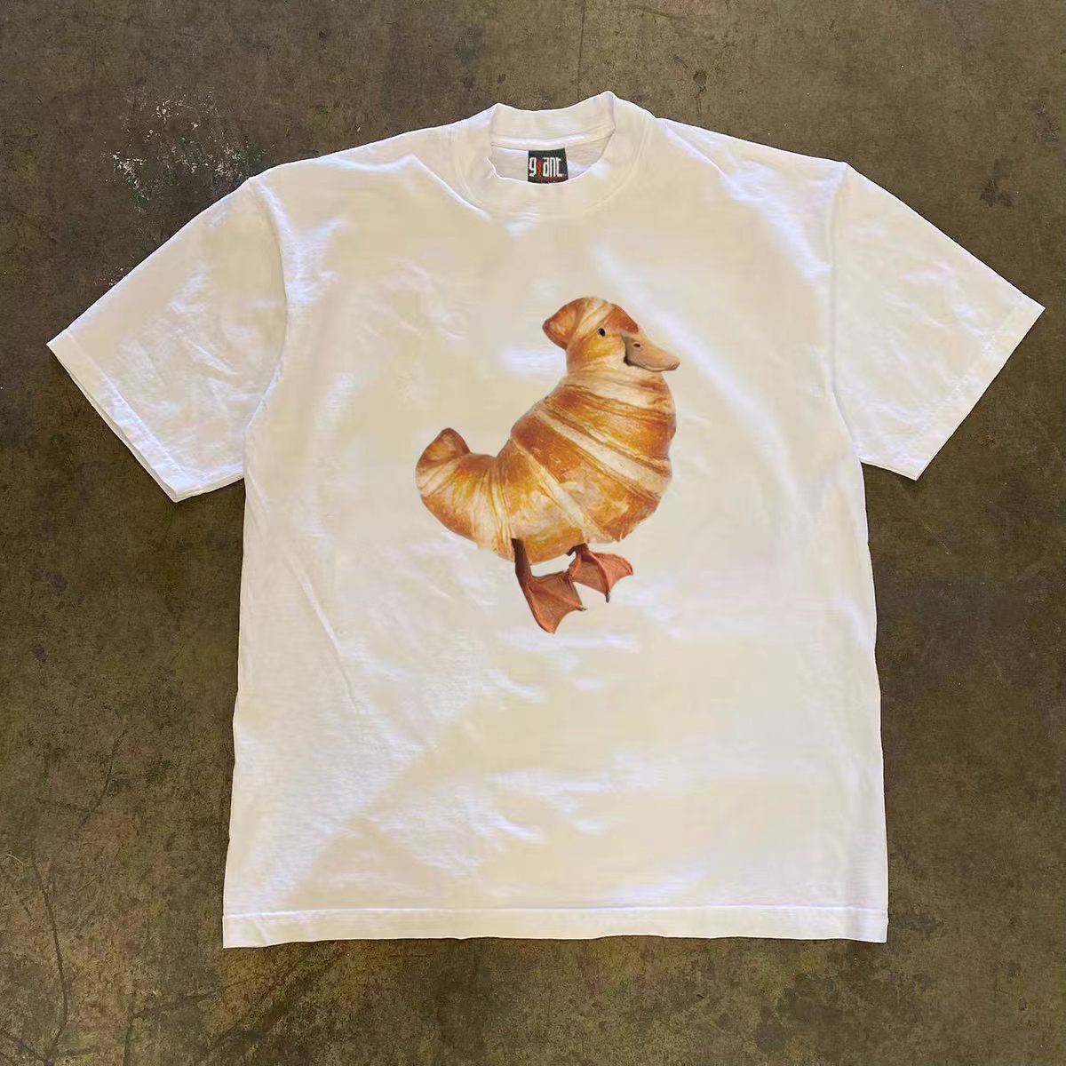 Vintage White Washed Vintage Croissant-Print T-Shirt Size US M / EU 48-50 / 2 - 1 Thumbnail