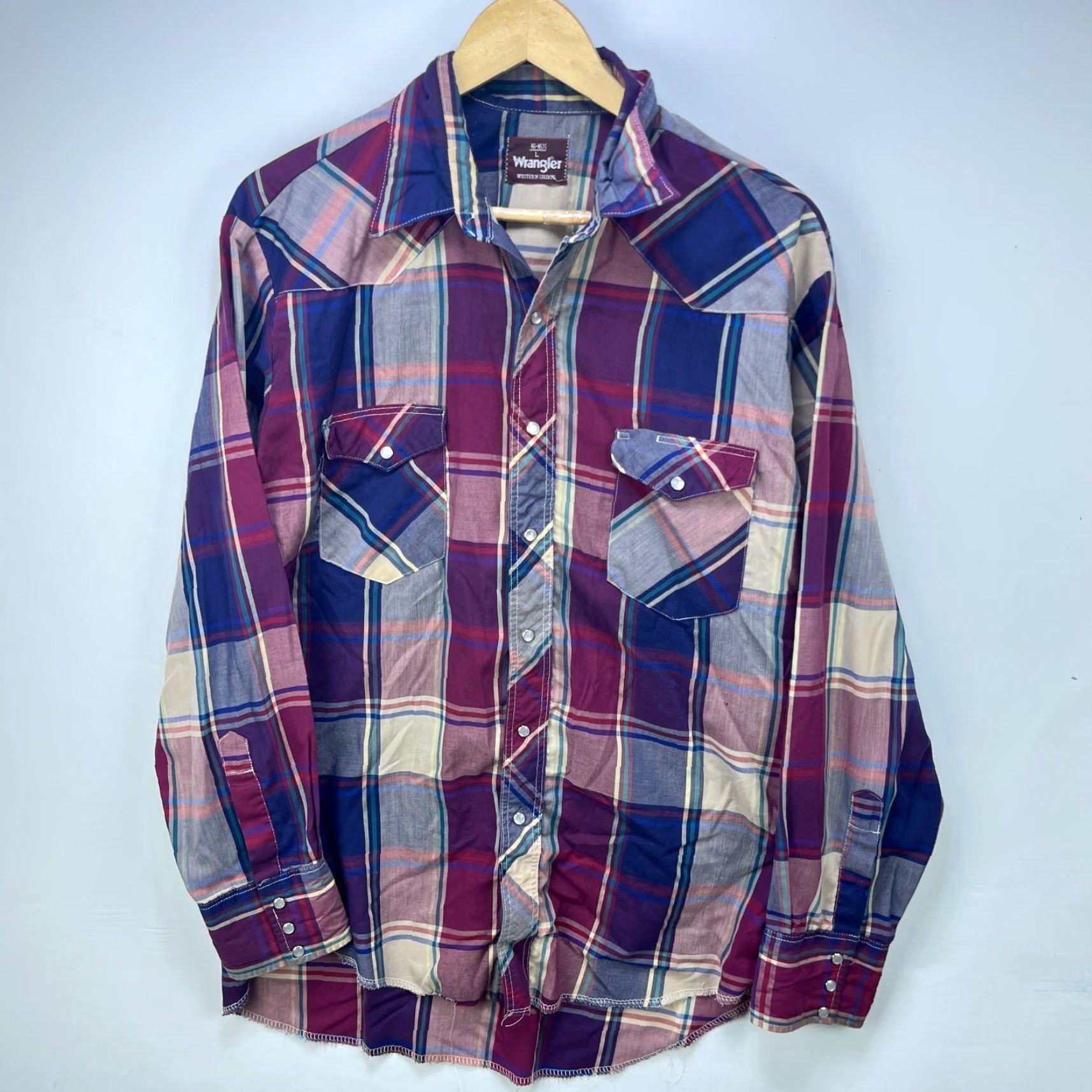 Wrangler VINTAGE Wrangler Western Snap Button Long Sleeve Shirt Large Mens Red 90s Wrangler Shirt Mens Vintage Red Long Sleeve Shirt Size US L / EU 52-54 / 3 - 2 Thumbnail