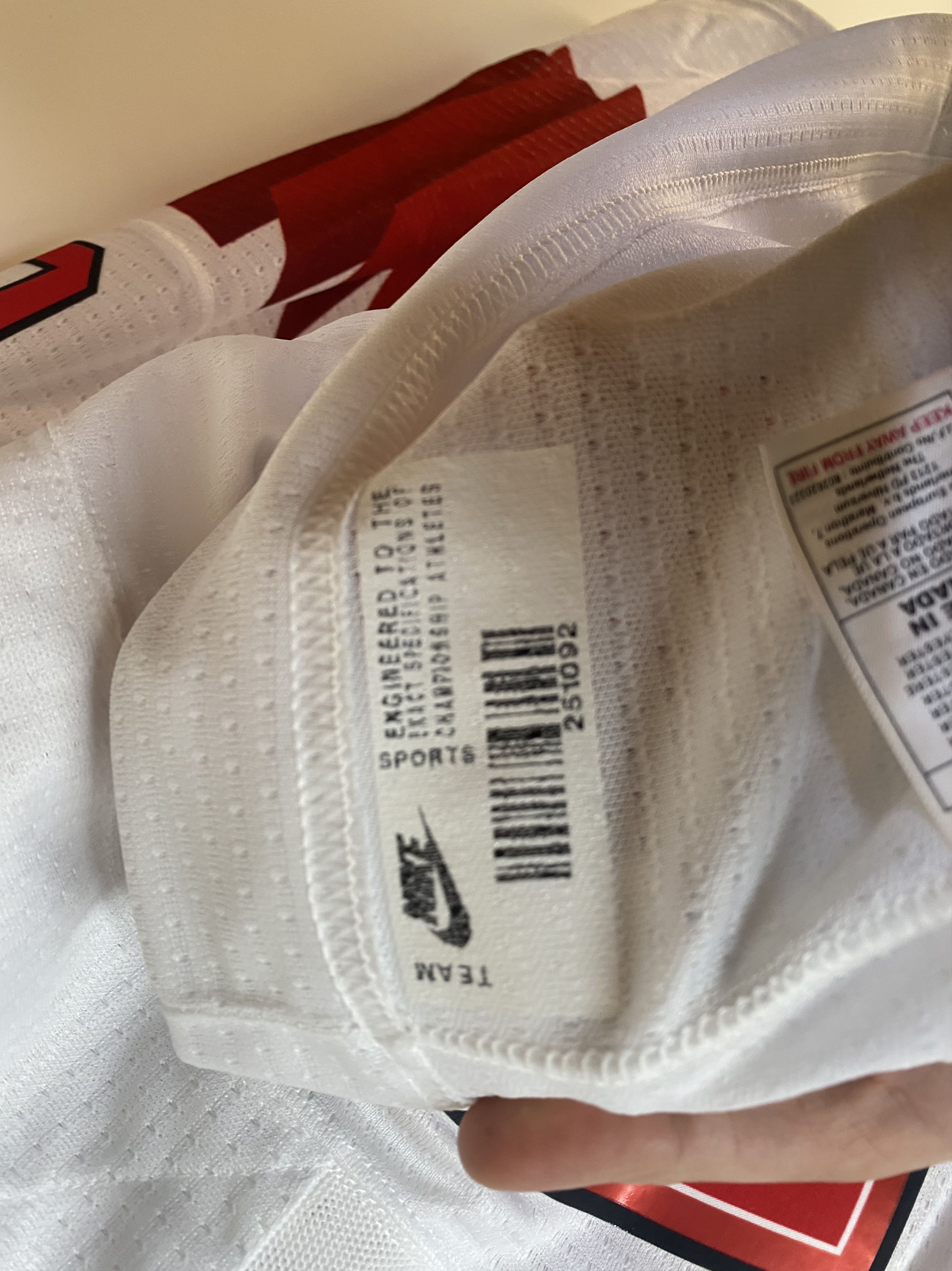 Nike #28 SWITZERLAND TEAM 2022 MATCH WORN ICE HOCKEY JERSEY SHIRT Size US L / EU 52-54 / 3 - 8 Thumbnail