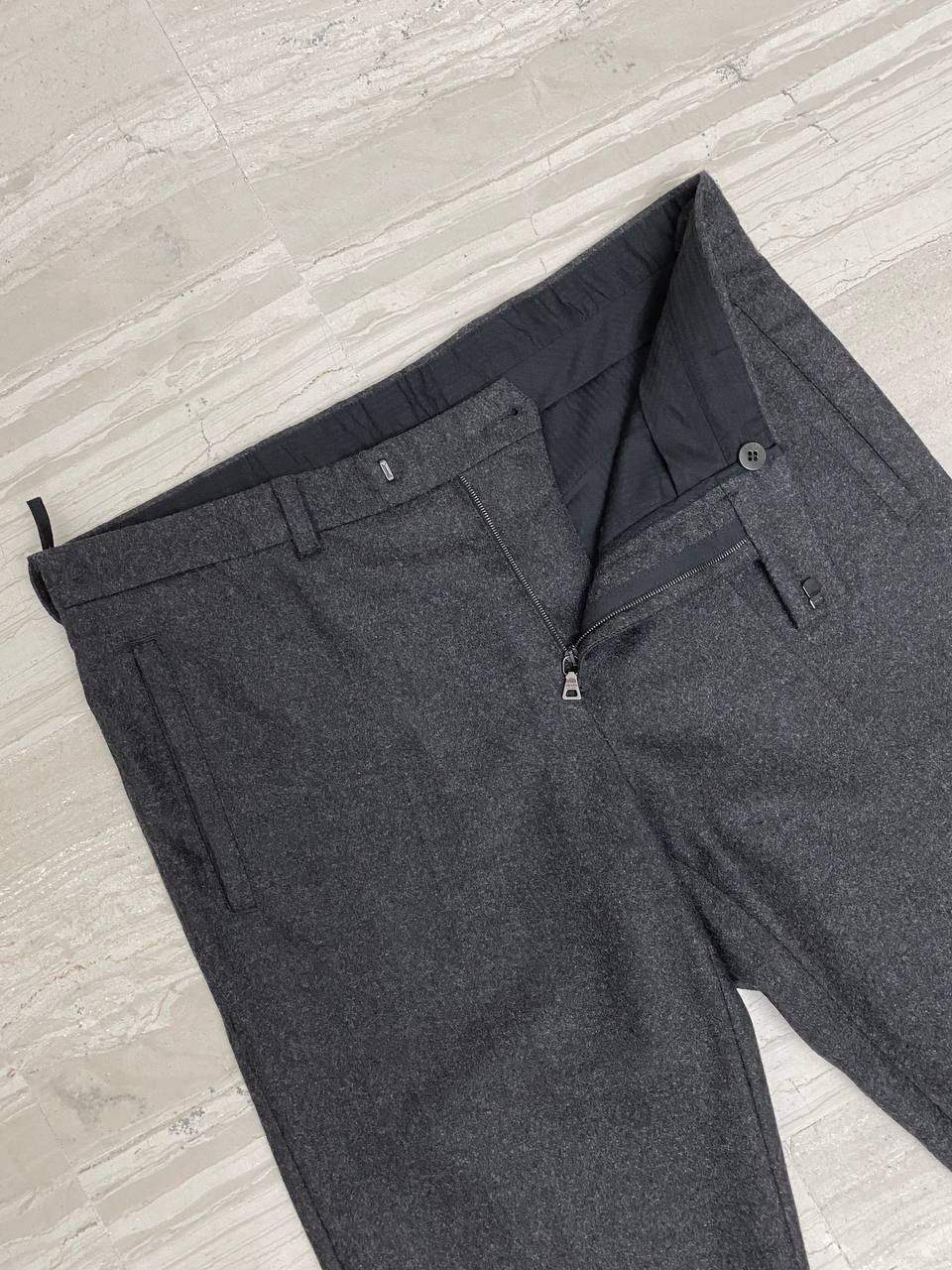 Prada PRADA Tab Logo Charm Wool Dress Classic Suit Trousers Pants Size US 32 / EU 48 - 4 Thumbnail