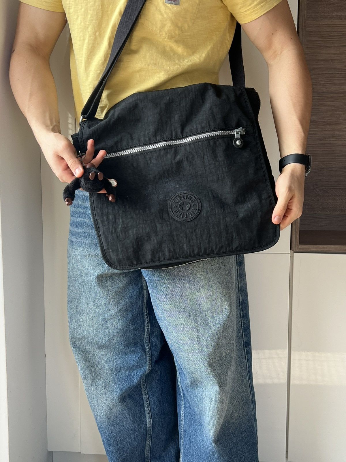 Other ‼️Vintage Kipling Crossbody Larg Monkey Rare Transformer Bag Size ONE SIZE - 4 Thumbnail
