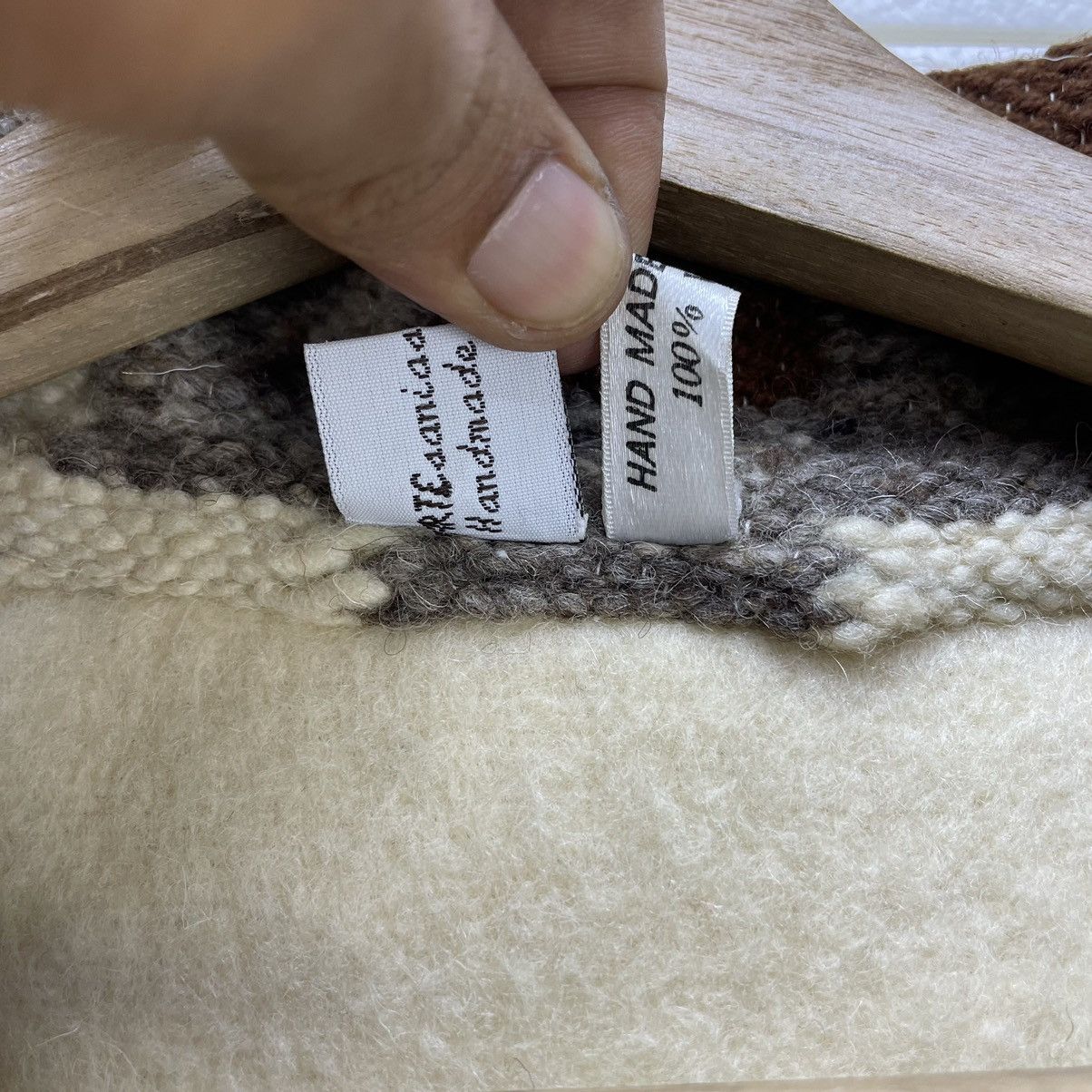 Handmade 🔥Vtg Hand Made Thick Wool Native Blanket Chimayo Inspired Size US L / EU 52-54 / 3 - 10 Thumbnail