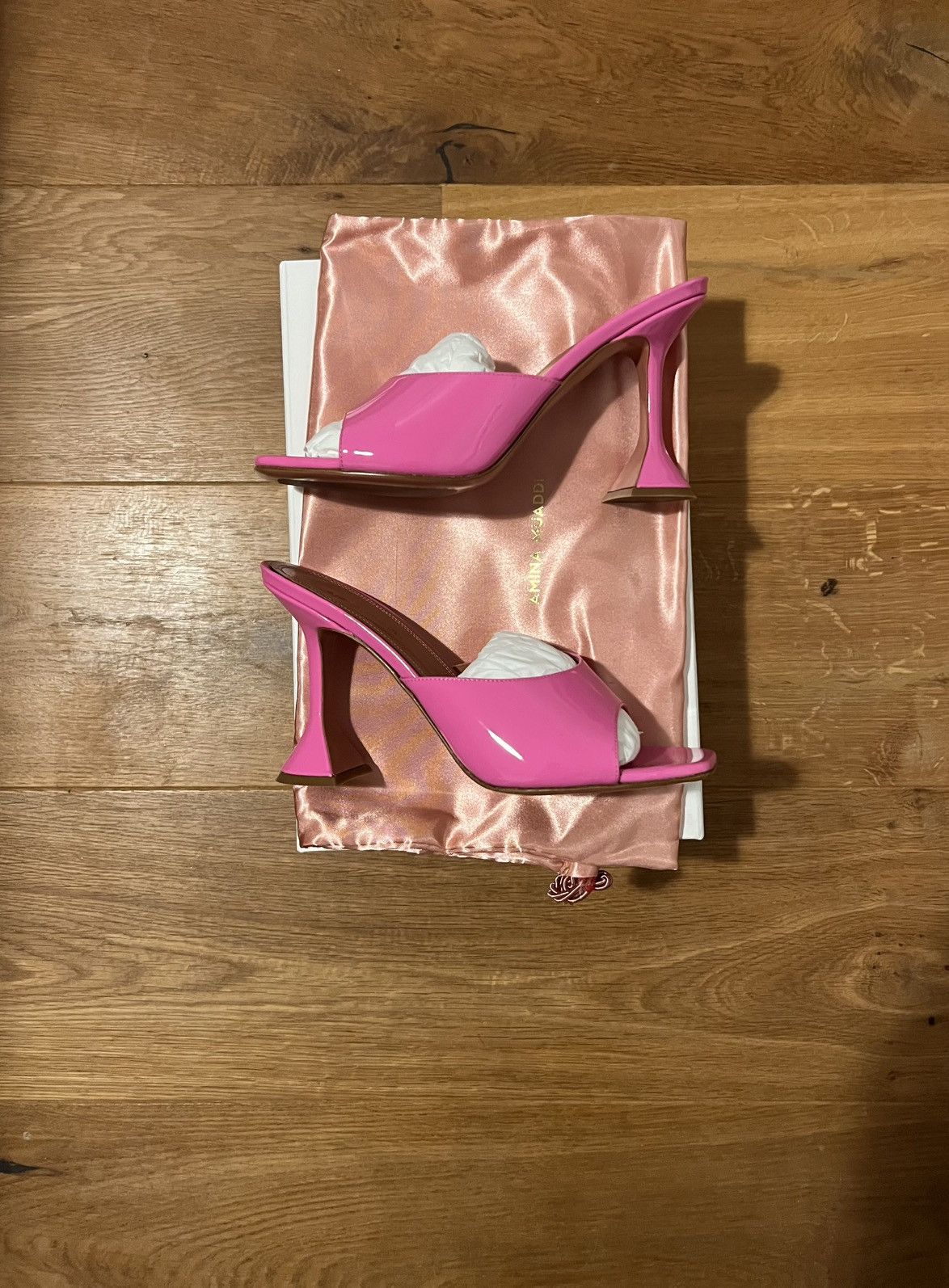 Amina Muaddi Amina Muaddi Patent Pink Lupita Slipper Size US 8 / IT 38 - 1 Thumbnail