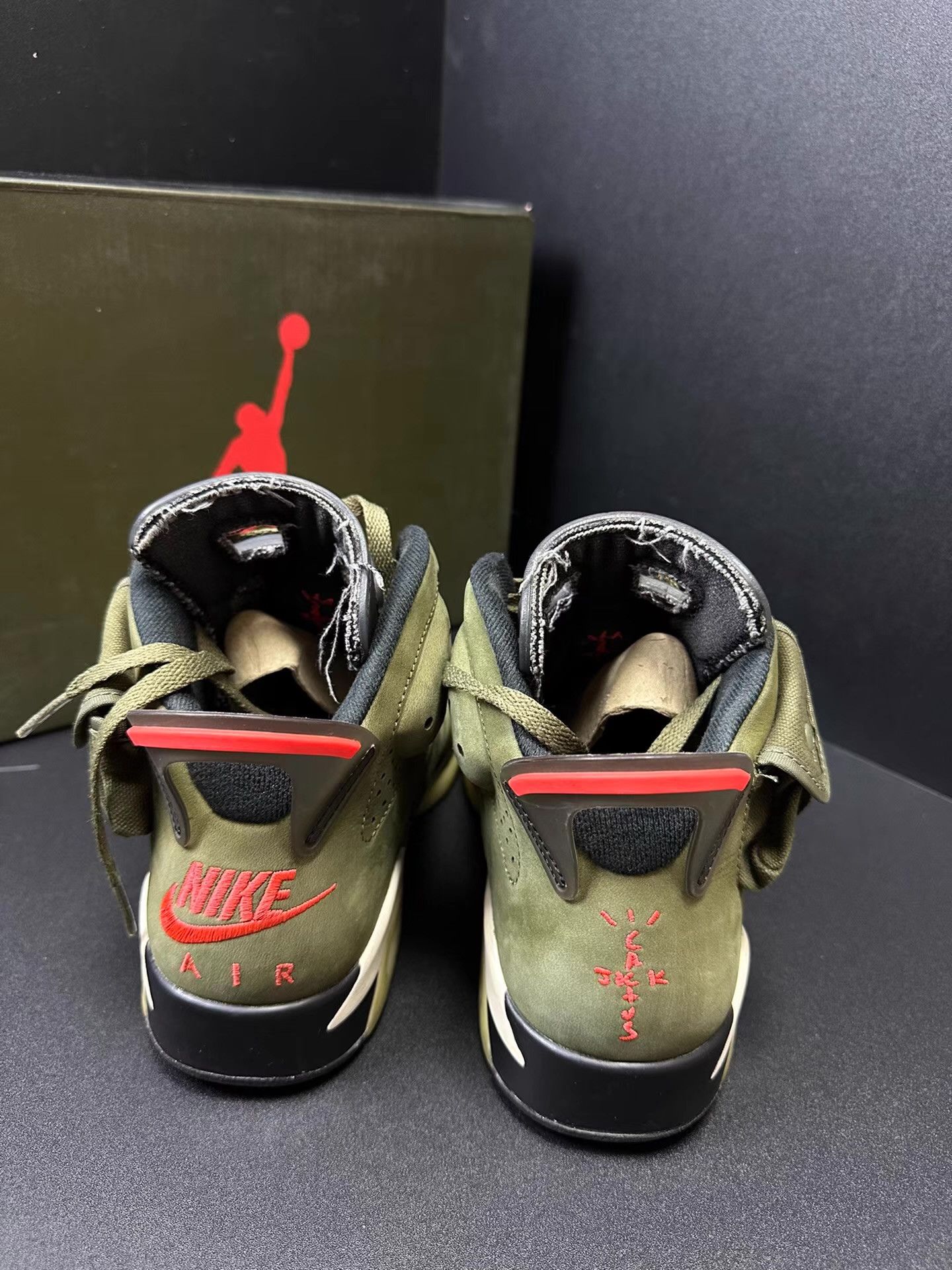 Nike Air Jordan 4 Retro x Travis Scott Olive Ｑ20 Size US 8 / EU 41 - 8 Thumbnail