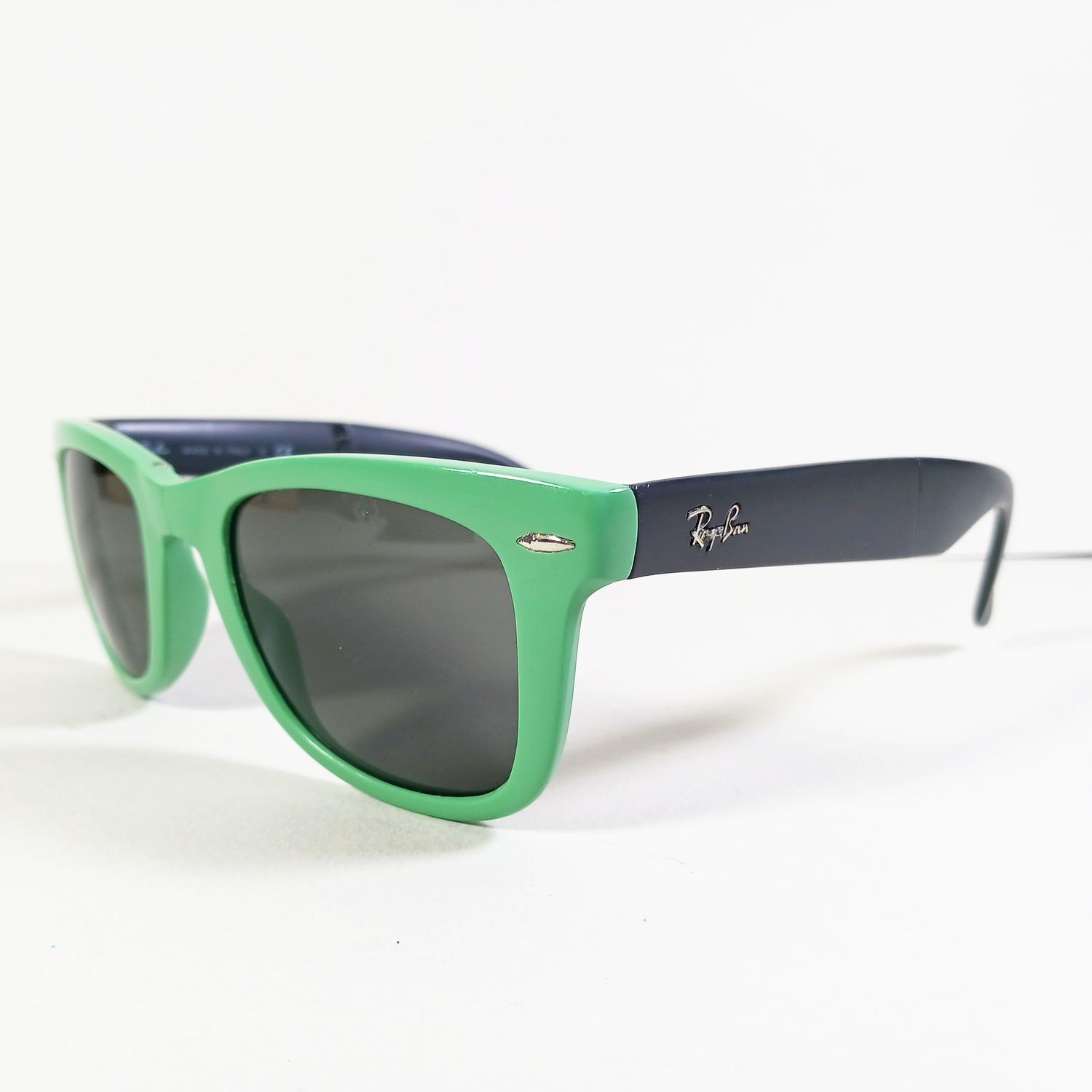 RayBan Ray Ban RB4105 Green/Gray Folding Wayfarer Sunglasses w/Case Size ONE SIZE - 4 Thumbnail