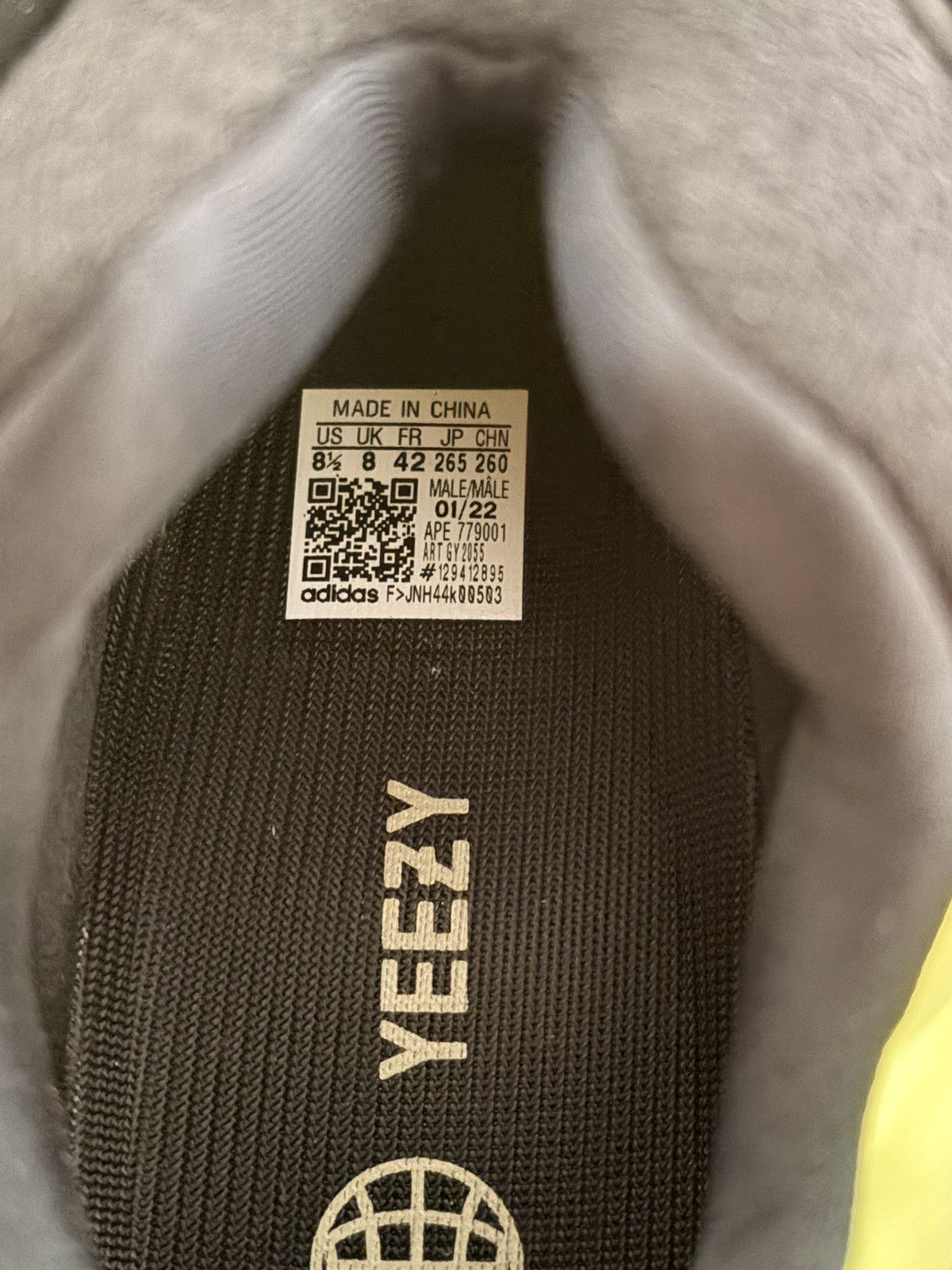 Yeezy Yeezy 700 MNVN Laceless Size US 8.5 / EU 41-42 - 6 Thumbnail