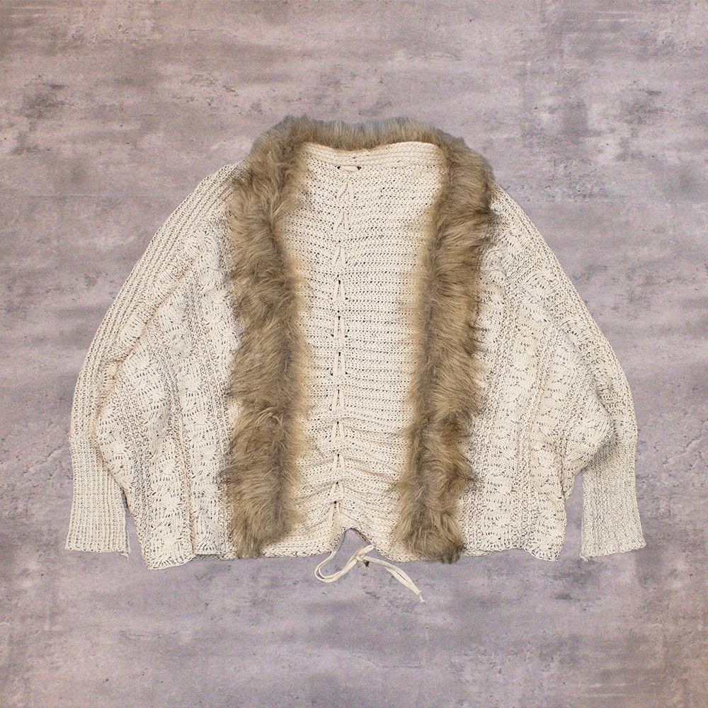 Japanese Brand Vintage VTG Y2K 2000's Faux Fur Baggy Cropped Knitted Shawl Size US M / EU 48-50 / 2 - 1 Thumbnail