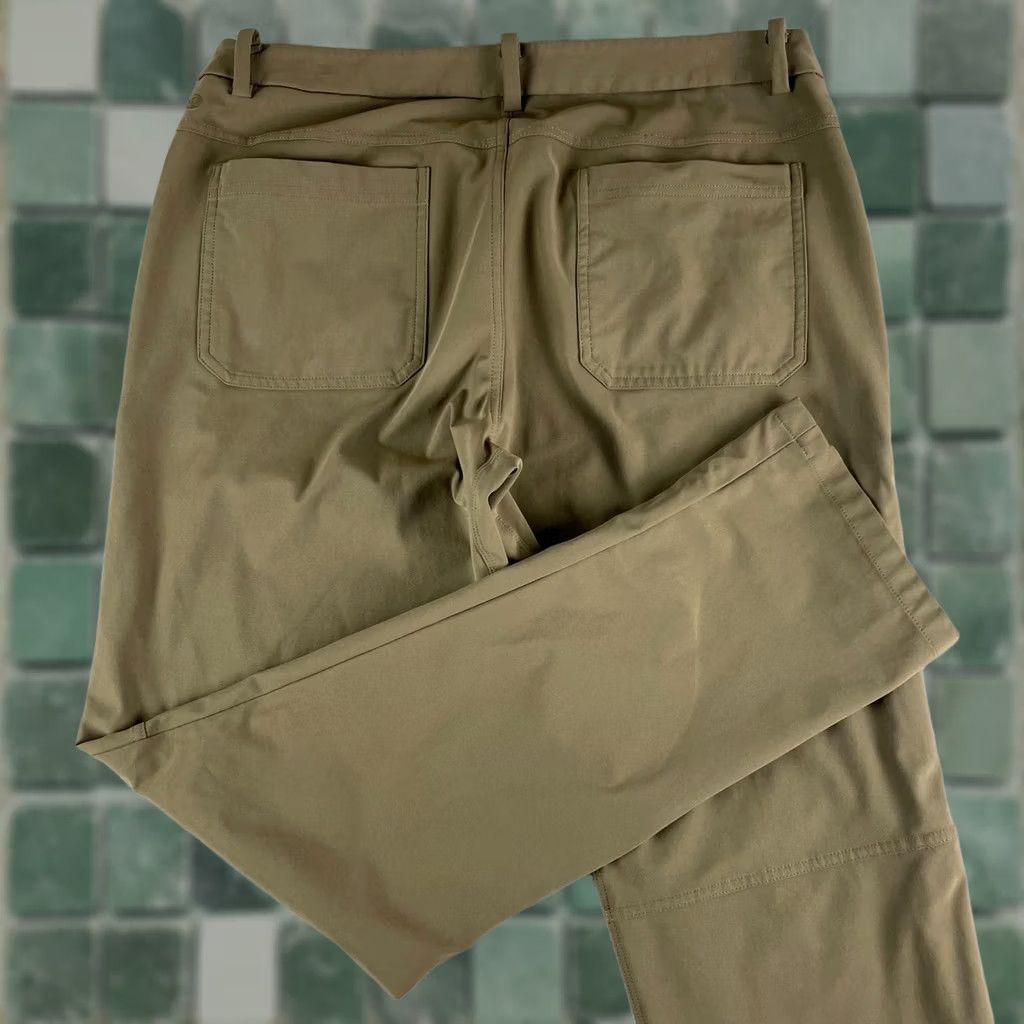Lululemon Lululemon ABC Pants Men 34x33 Artifact Warpstreme Stretch Classic Fit Wicking Size US 34 / EU 50 - 1 Thumbnail