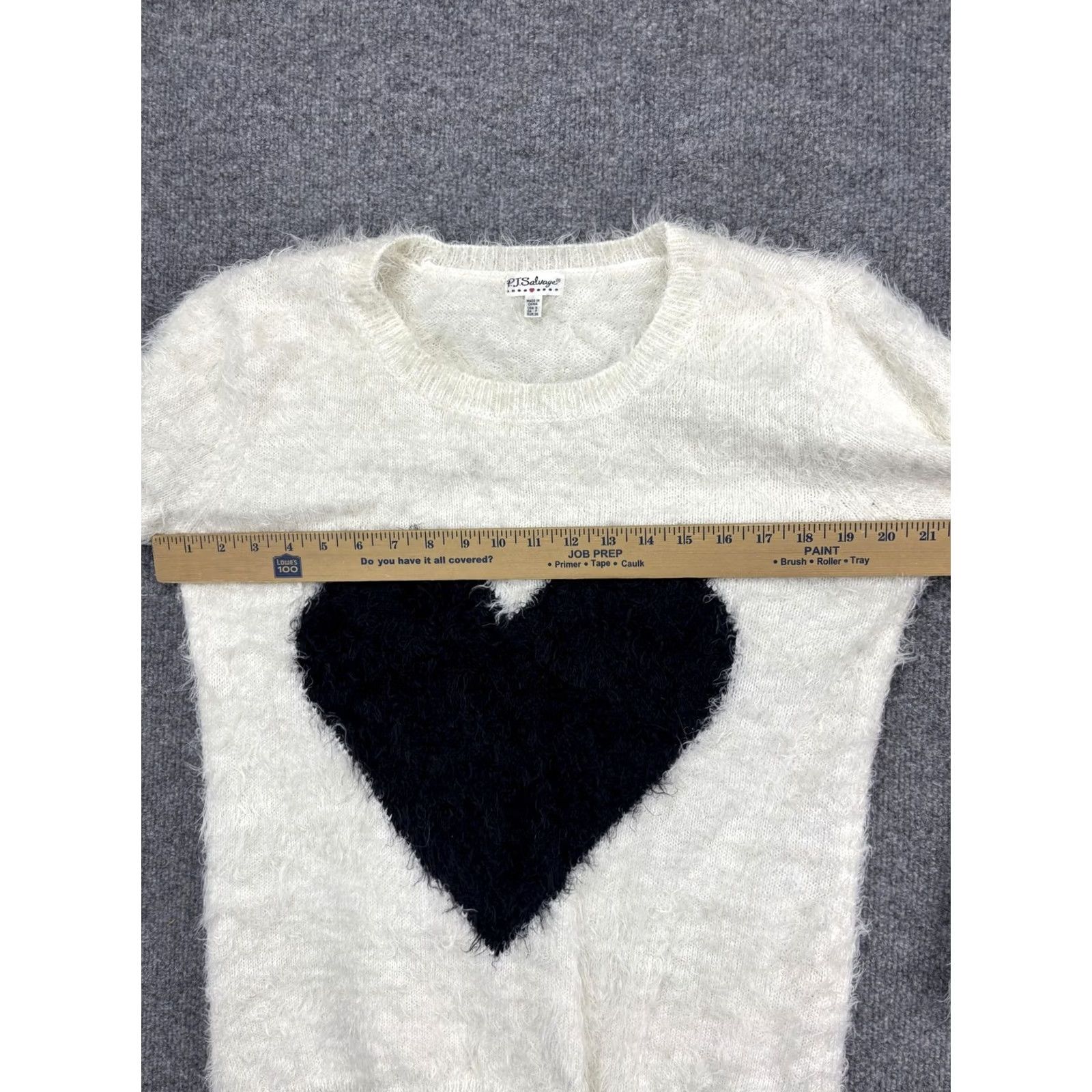 Vintage P.J. Salvage Sweater Womens Small White Black Heart Fuzzy Eyelash Knit Pullover Size S / US 4 / IT 40 - 5 Thumbnail