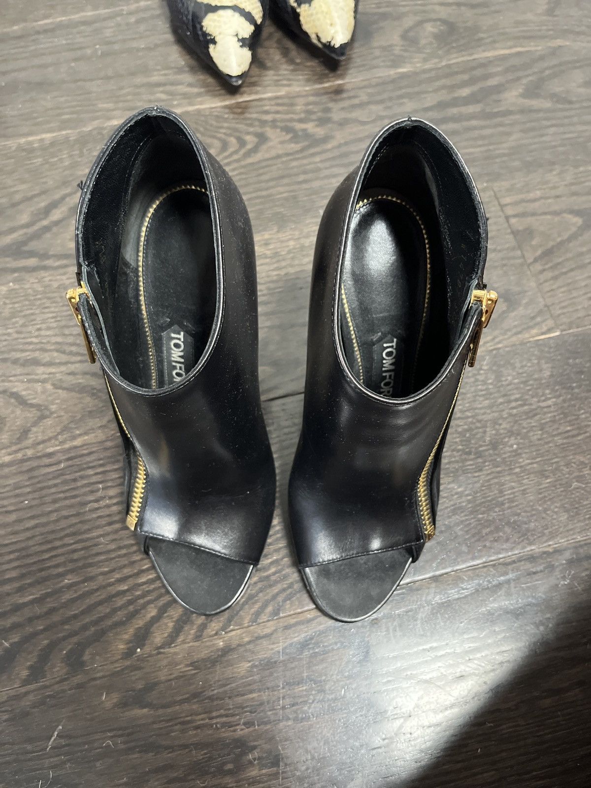 Tom Ford Tom Ford Enclosed Heels Size US 8.5 / IT 38.5 - 3 Thumbnail