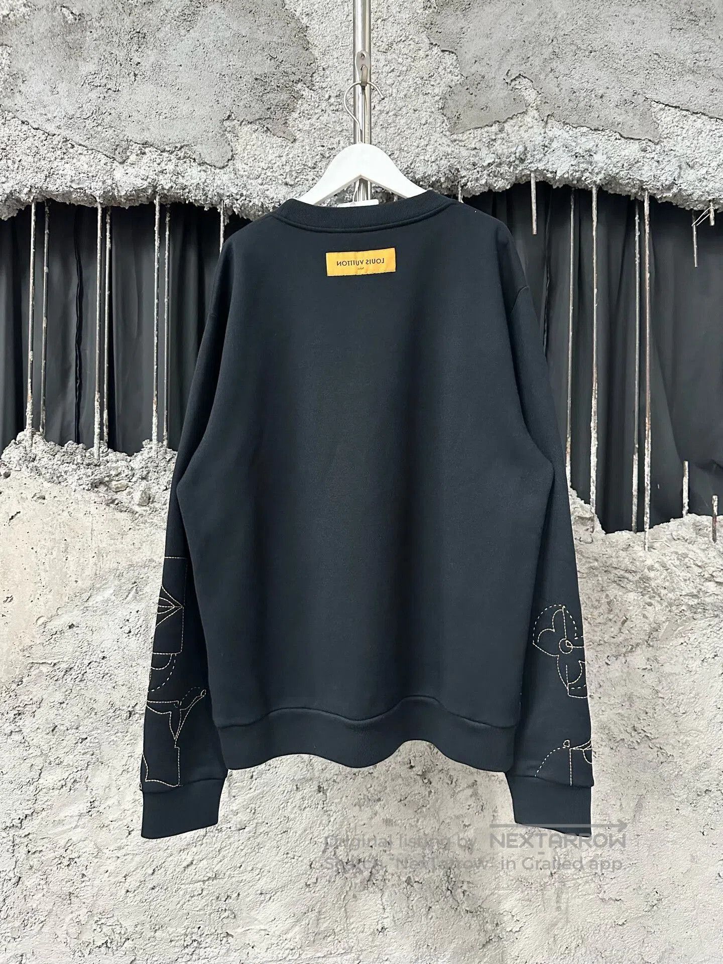 Louis Vuitton louis vuitton embroidered logo sweatshirt. Size US L / EU 52-54 / 3 - 2 Thumbnail