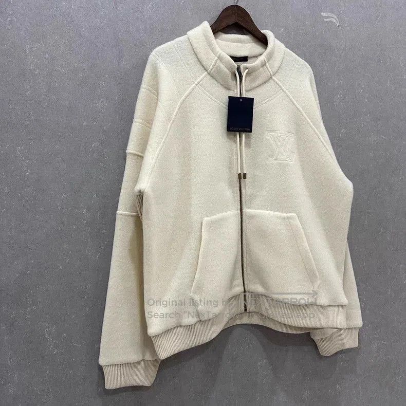 Louis Vuitton Louis Vuitton Logo Wool Front Jacket. Size US L / EU 52-54 / 3 - 3 Thumbnail