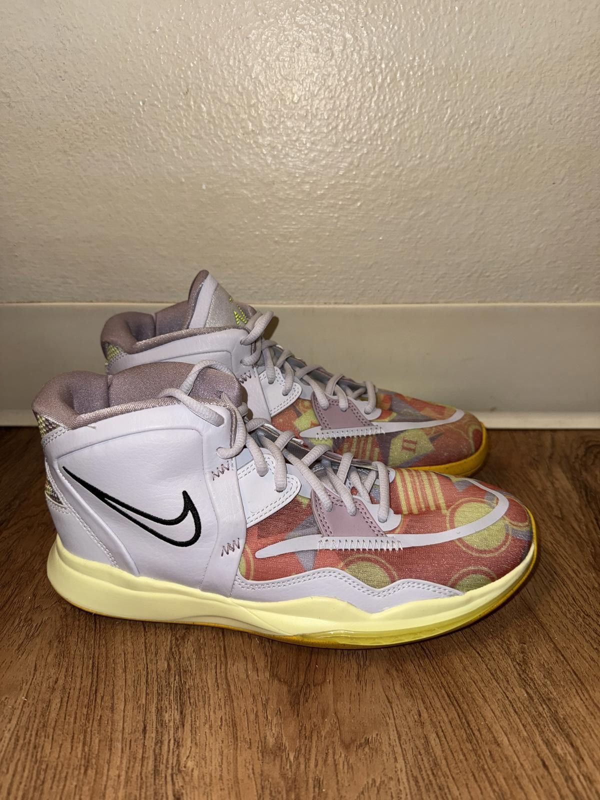 Nike Nike Kyrie Infinity Pyramid (GS) Size US 6.5 / EU 39-40 - 1 Thumbnail