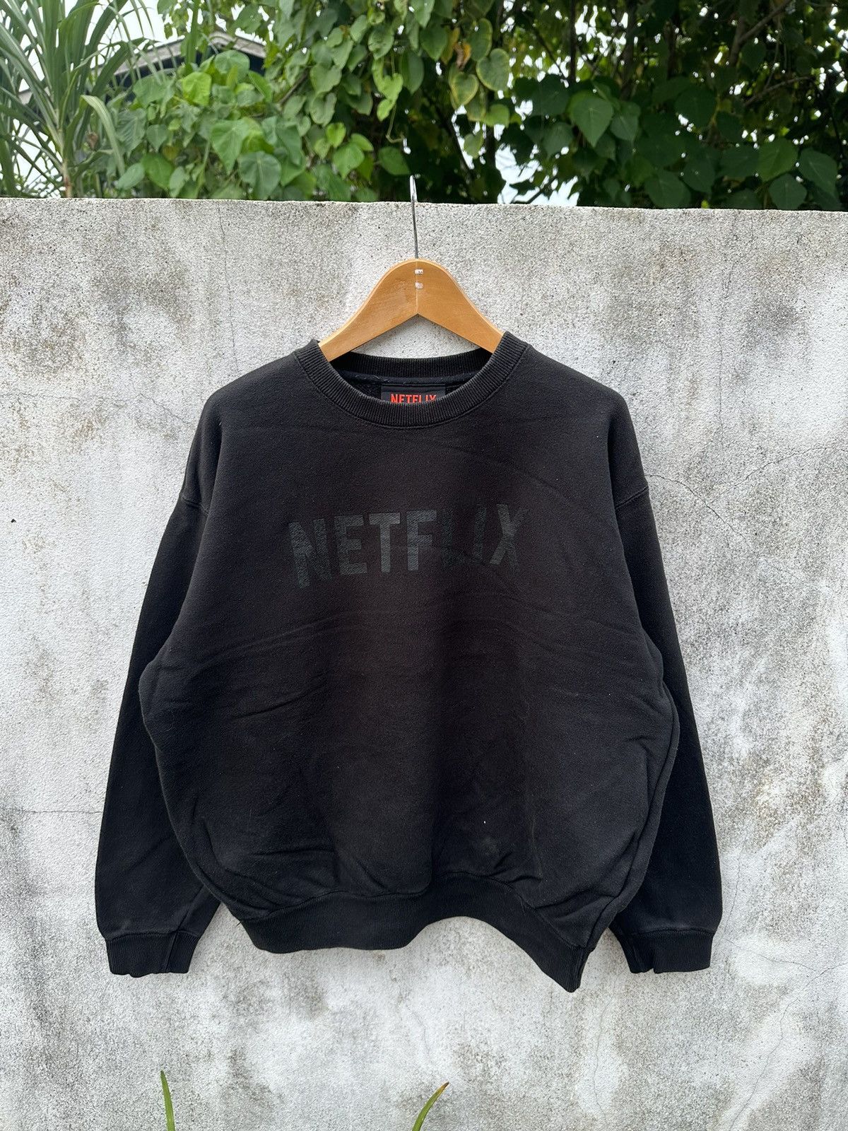 Beams Plus Beams + netflix sweatshirt Size US S / EU 44-46 / 1 - 2 Thumbnail