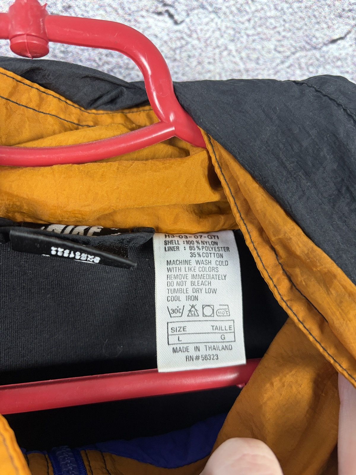 Nike Vintage multicolour Nike windbreaker jacket rare raincoat Size US L / EU 52-54 / 3 - 7 Thumbnail