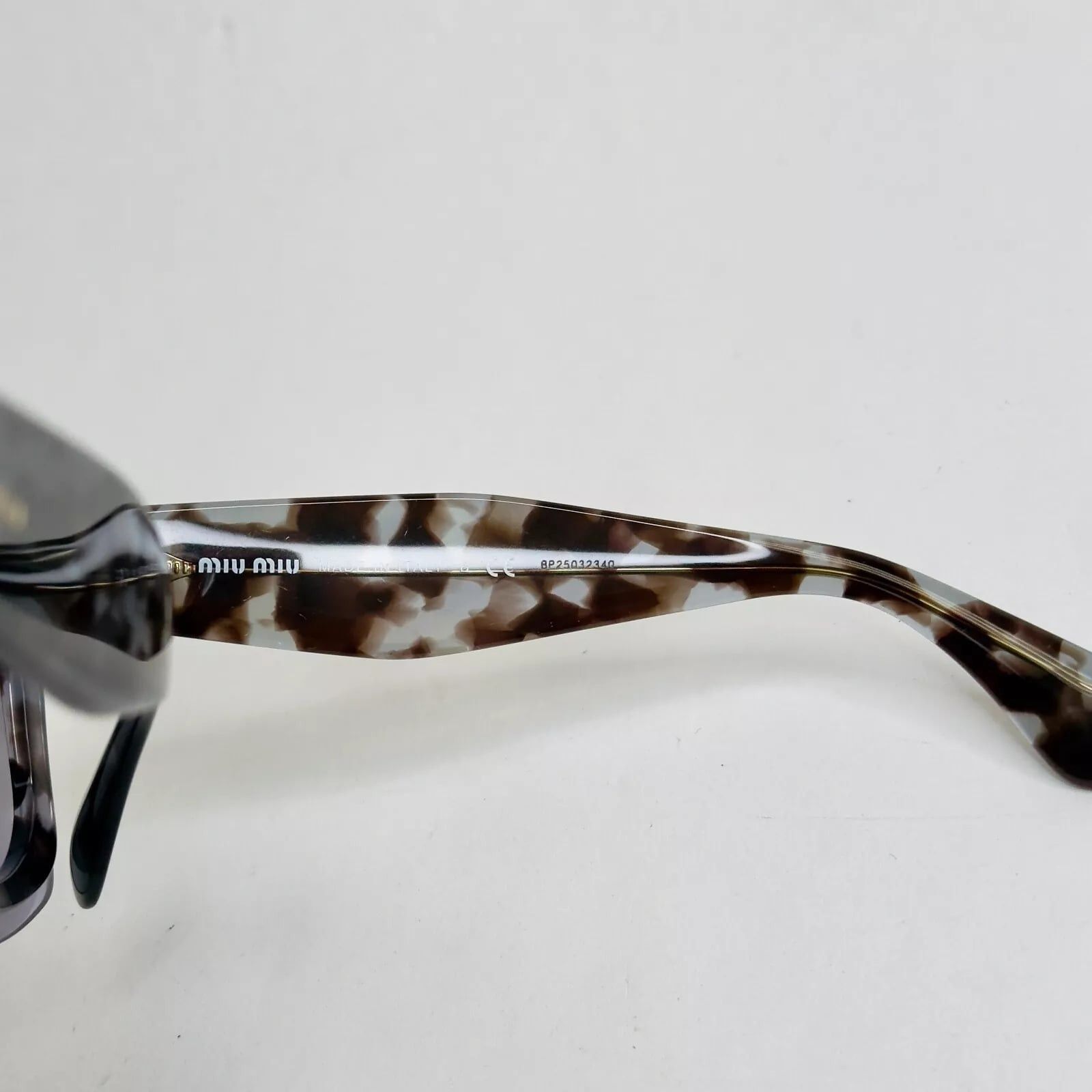 Miu Miu MIU MIU REVEAL 04R Shield Square Runway Sunglasses MU04RS Size ONE SIZE - 3 Thumbnail