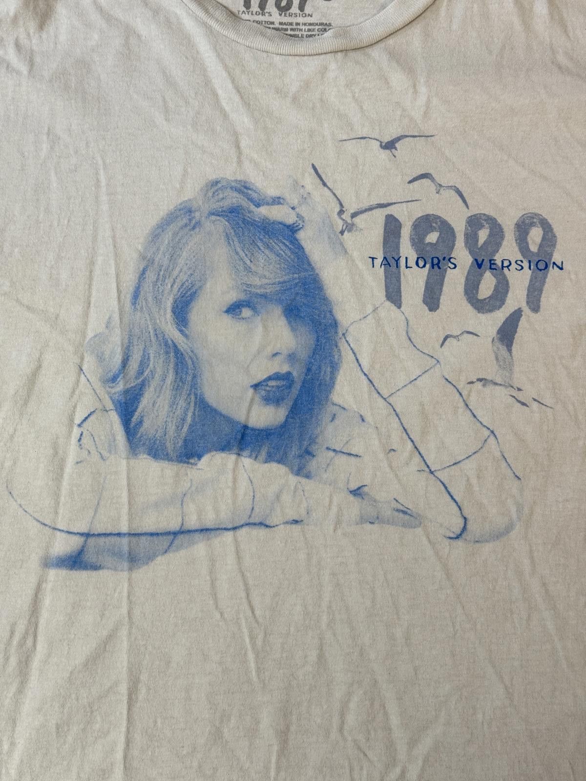 Designer Taylor Swift 1989 T-shirt Taylors Version Album Tee - 2XL Size US XXL / EU 58 / 5 - 3 Thumbnail