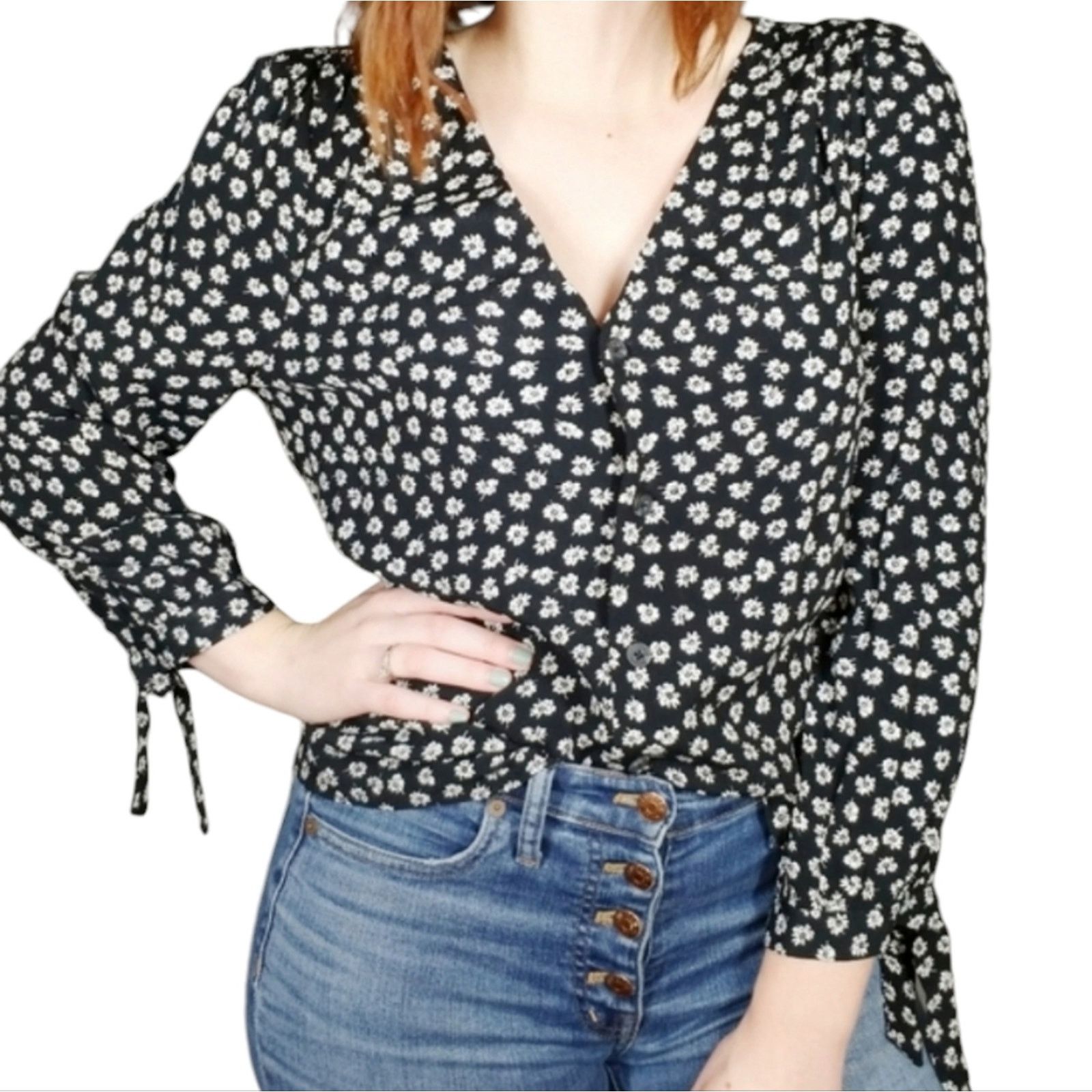 Madewell Madewell Tie Sleeve Button Down V Neck Viscose Top Medium Size M / US 6-8 / IT 42-44 - 2 Thumbnail