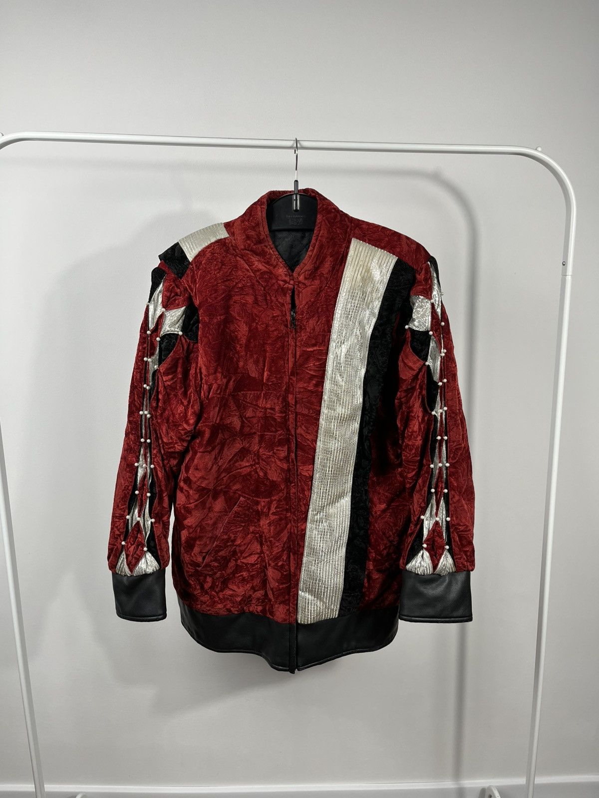 Other Vintage Red Velvet Zip Jacket Stage Costume Style Size US M / EU 48-50 / 2 - 1 Thumbnail