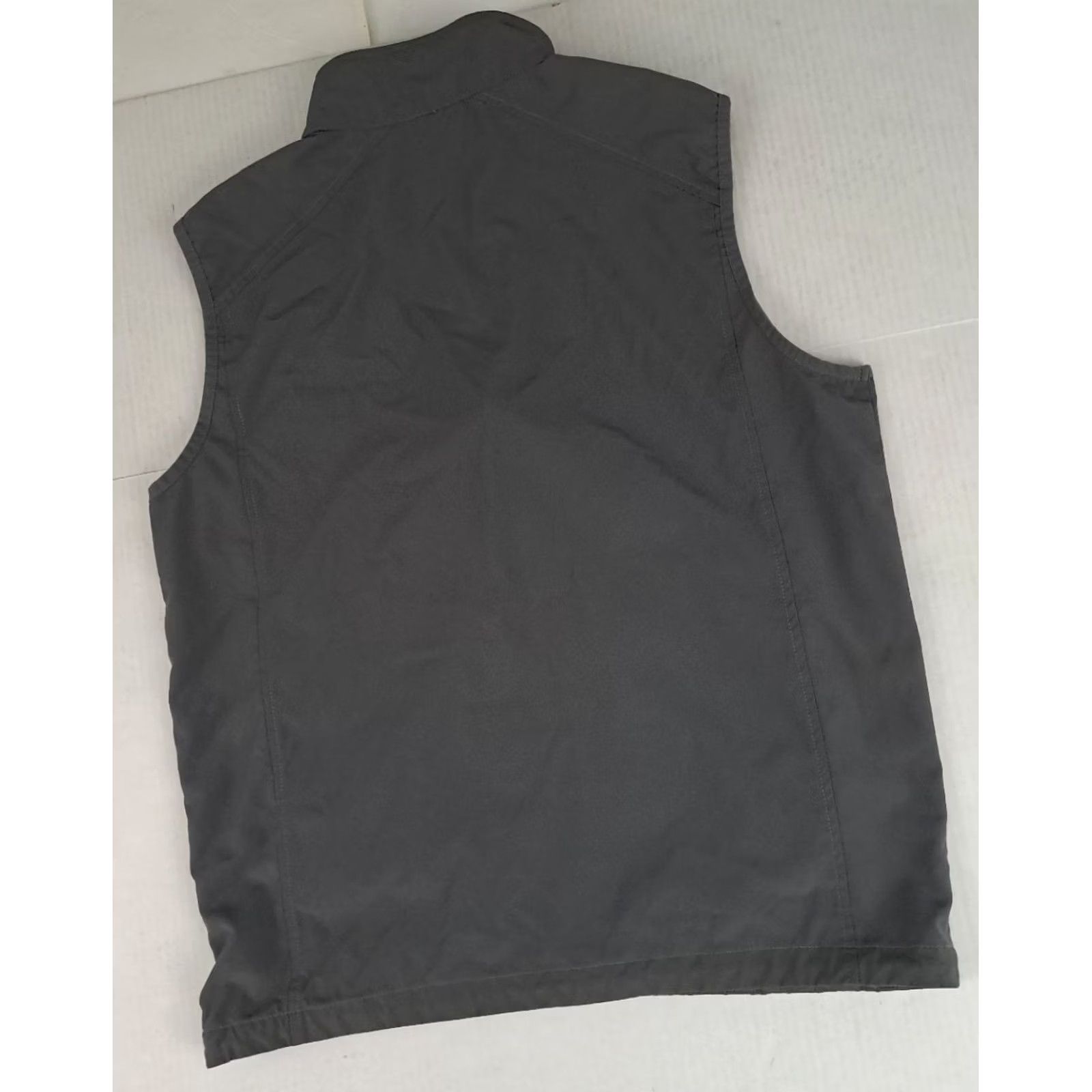 Vintage VINTAGE Charles River Apparel Vest Unisex Adults M Gray Lightweight Golf 25in Long 21in Pit to Pit Size US M / EU 48-50 / 2 - 7 Thumbnail