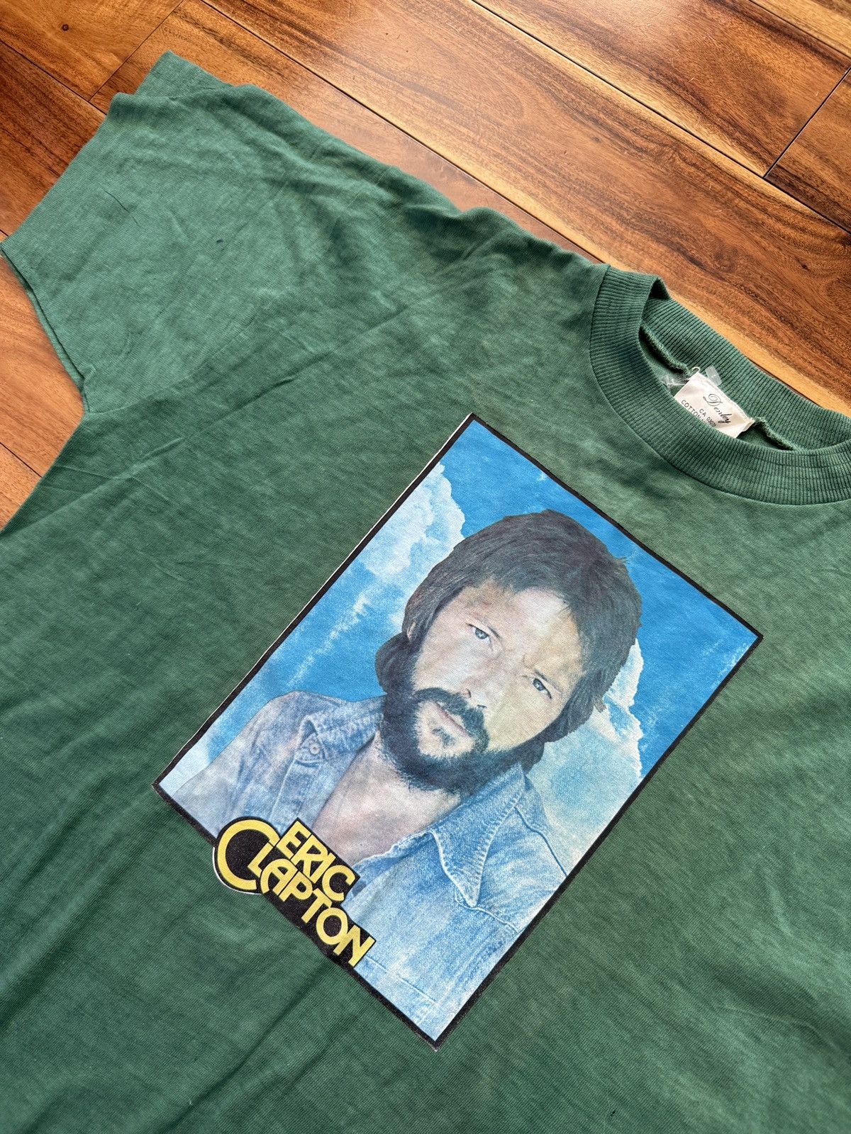 Vintage Vintage 90’s Eric Clapton T-Shirt single stitch made in NA Size US L / EU 52-54 / 3 - 1 Thumbnail