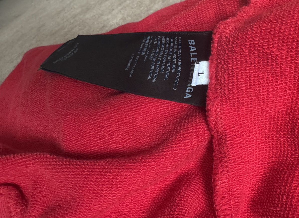 Balenciaga Balenciaga "Many Kisses" Germany Hoodie Red Size 1 Size US S / EU 44-46 / 1 - 9 Thumbnail
