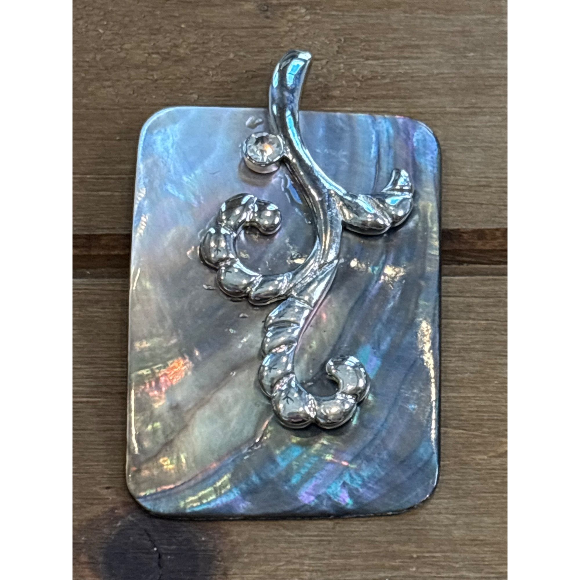 Other Silver Floral Motif Abalone Shell Pendant Size ONE SIZE - 1 Thumbnail